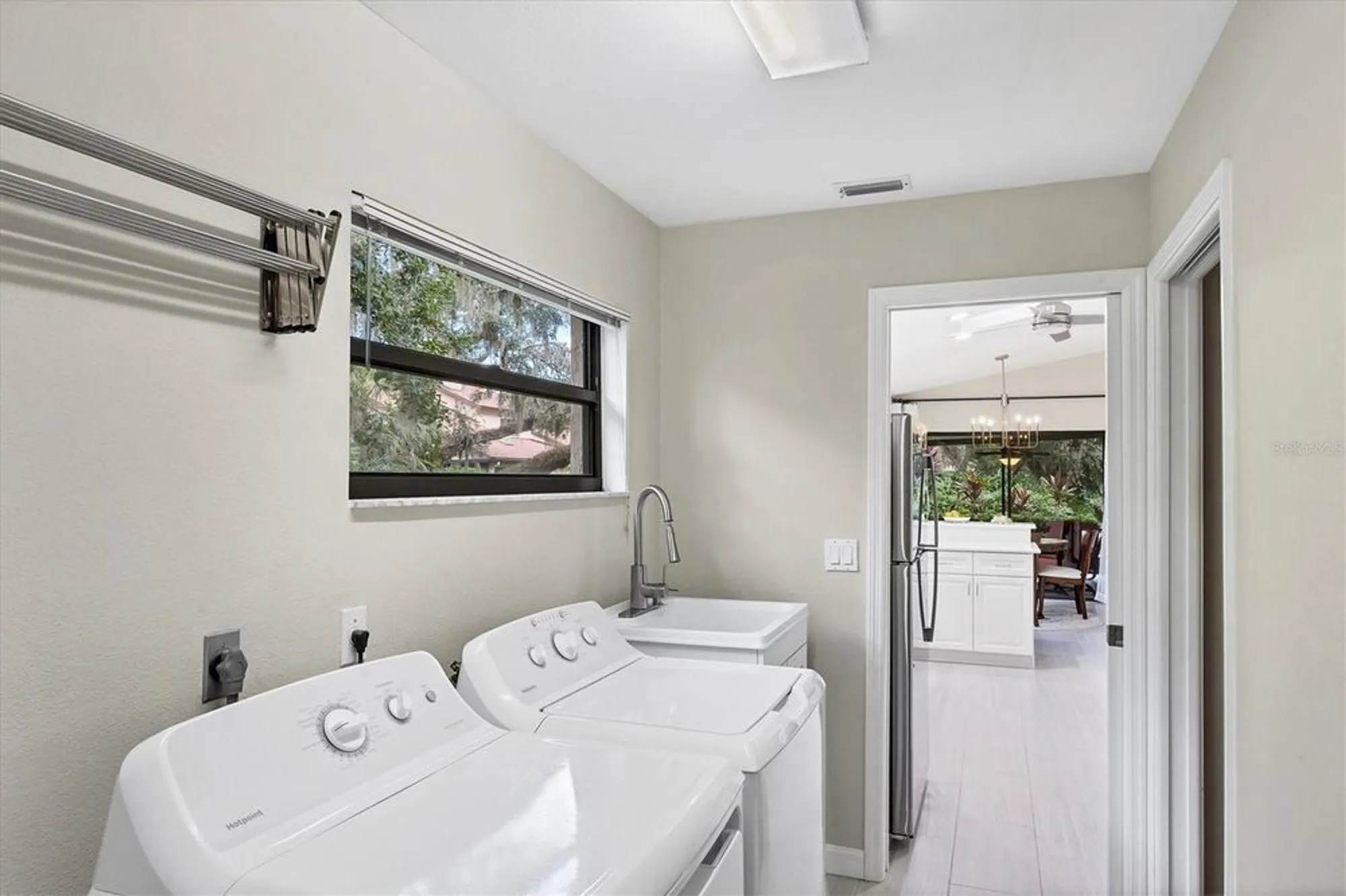 Property Slideshow image 61 of 94 | 7254 oak moss dr 72, Sarasota, FL, 34241