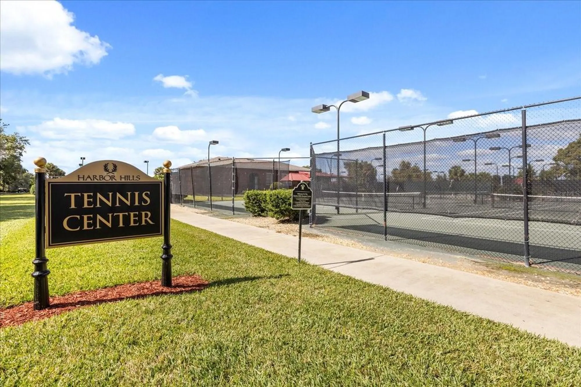 Property Slideshow image 38 of 52 | 5435 grove mnr, Lady Lake, FL, 32159