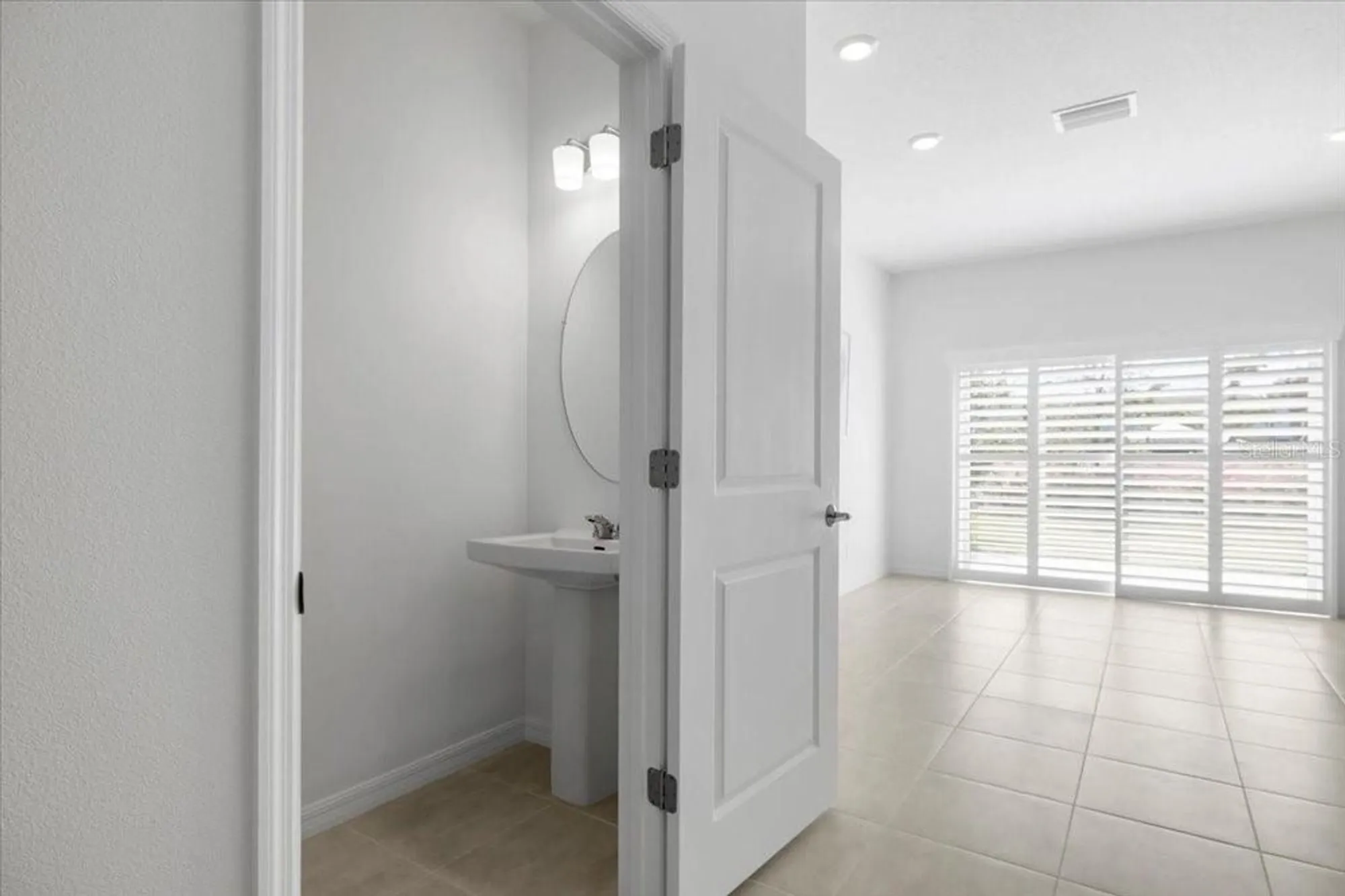Property Slideshow image 10 of 55 | 16632 bergamo pl, Bradenton, FL, 34211