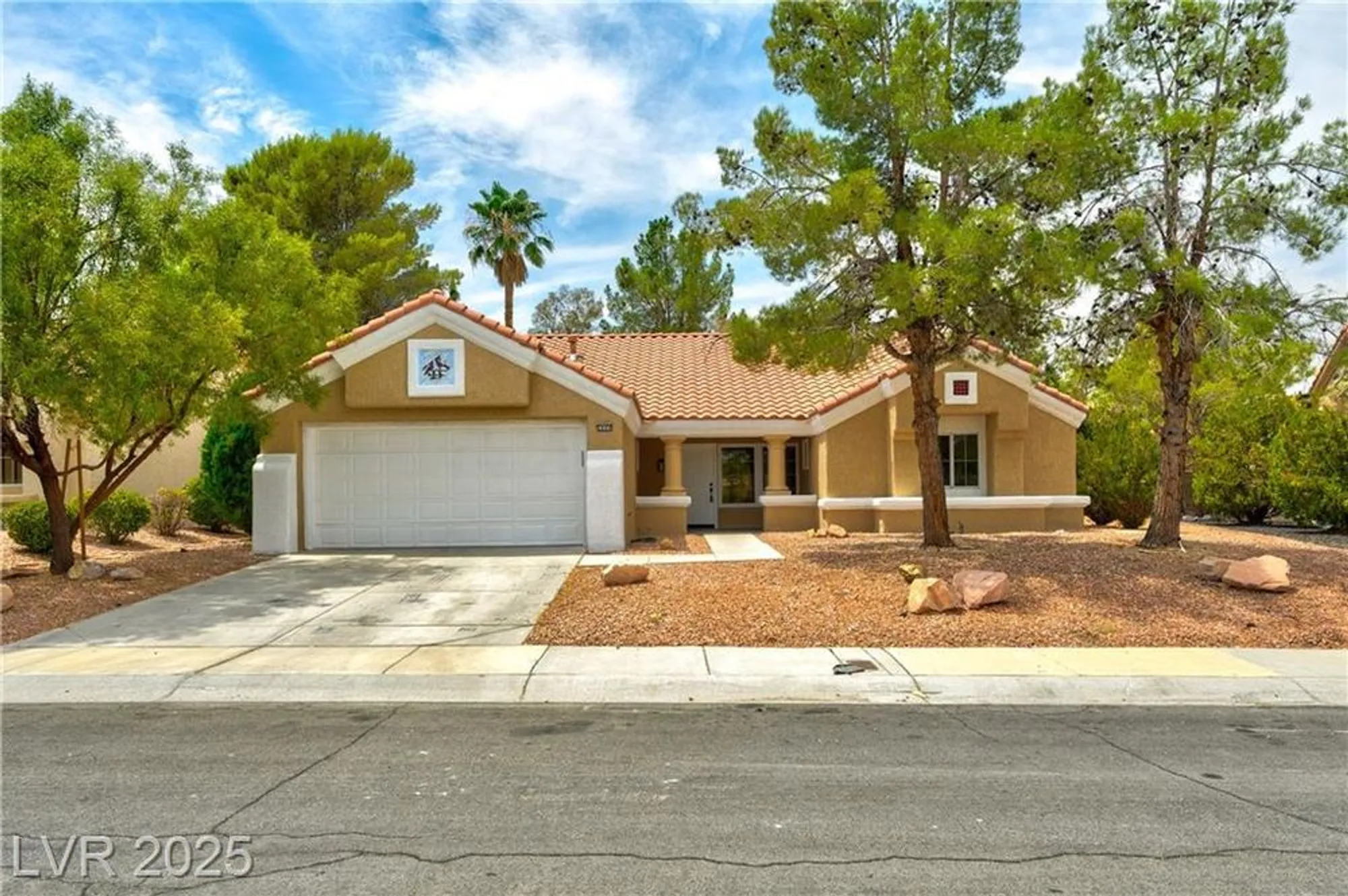 Property Slideshow image 27 of 35 | 2645 saltbush dr, Las Vegas, NV, 89134