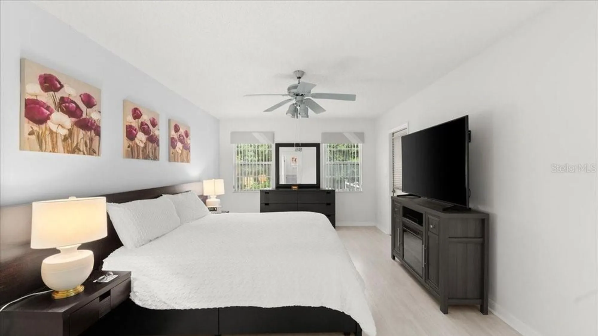 Property Slideshow image 14 of 63 | 124 kingbird cir 2040, Daytona Beach, FL, 32119