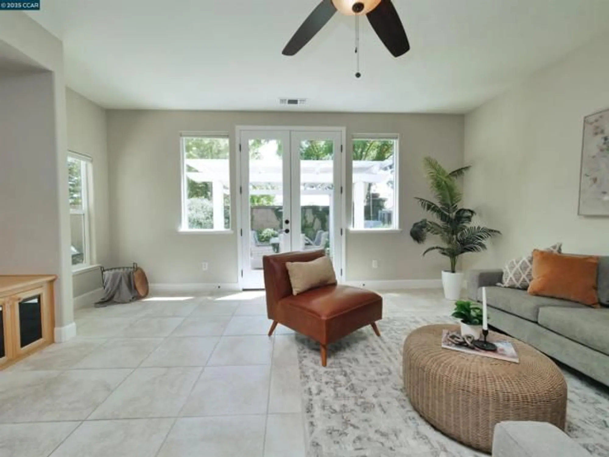 Property Slideshow image 33 of 60 | 335 suez canal ln, Sacramento, CA, 95834