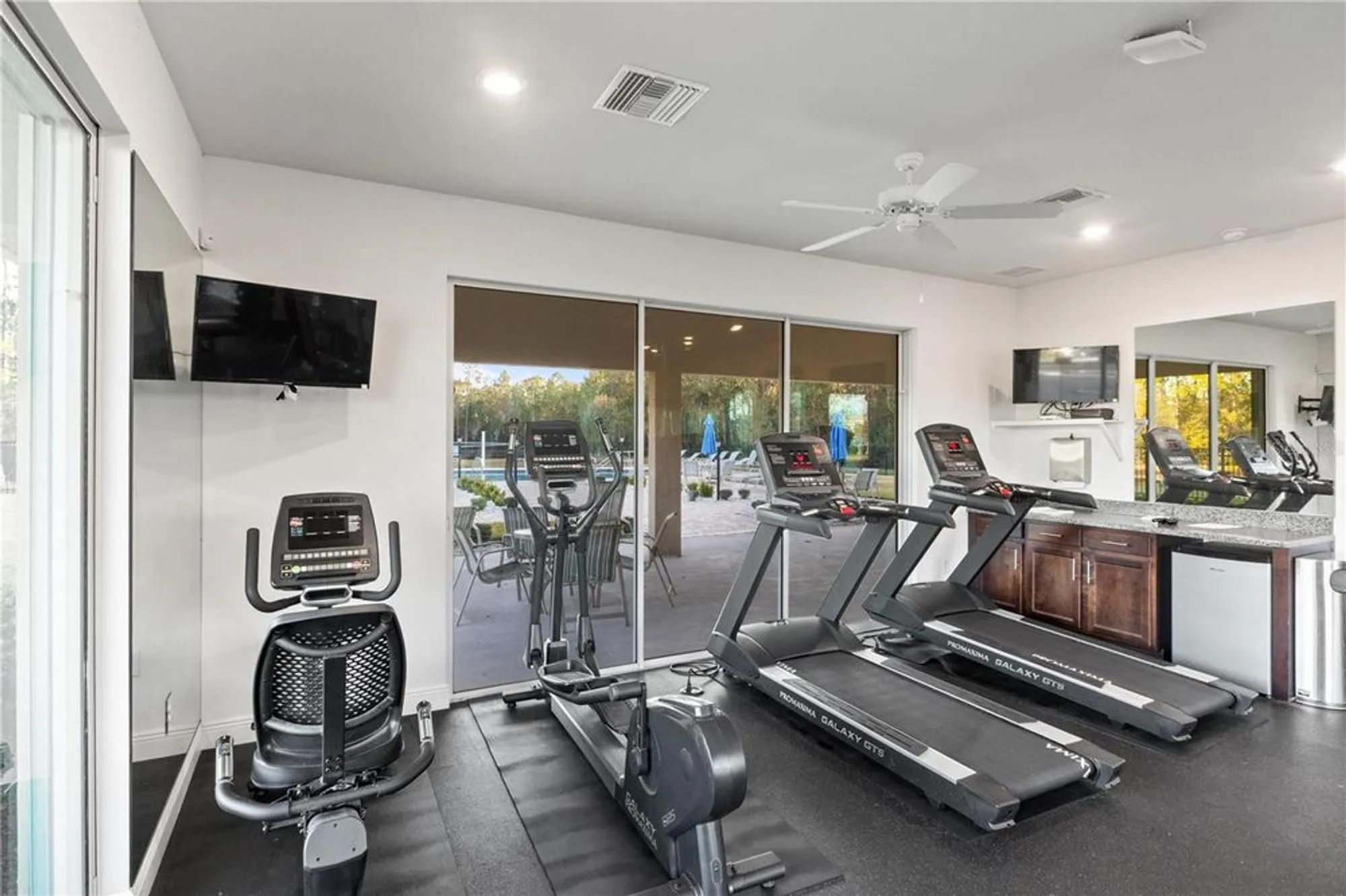 Property Slideshow image 33 of 34 | 99 huntington pl, Ormond Beach, FL, 32174