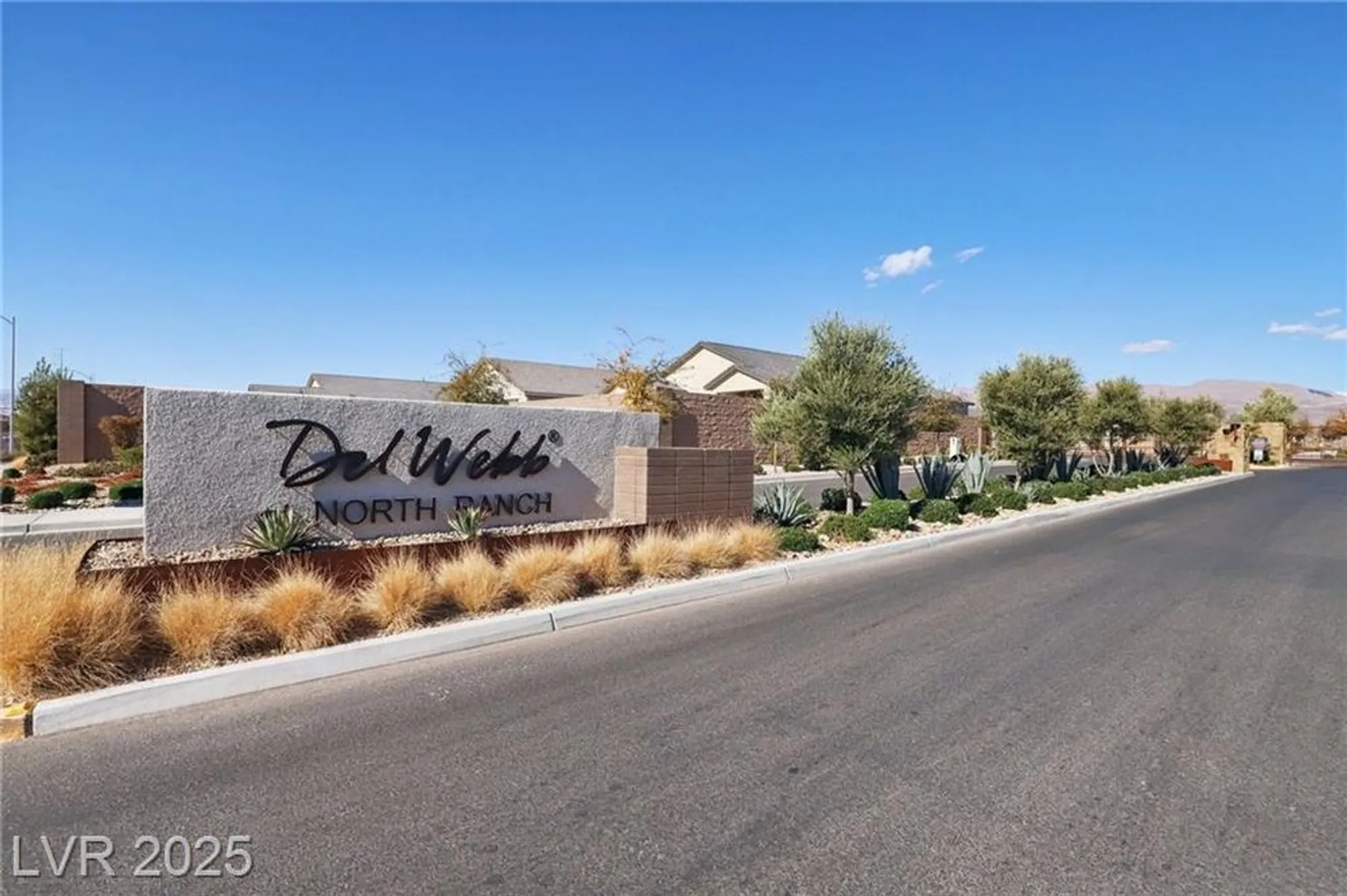 Property Slideshow image 37 of 41 | 2255 woodbluff ave, North Las Vegas, NV, 89086