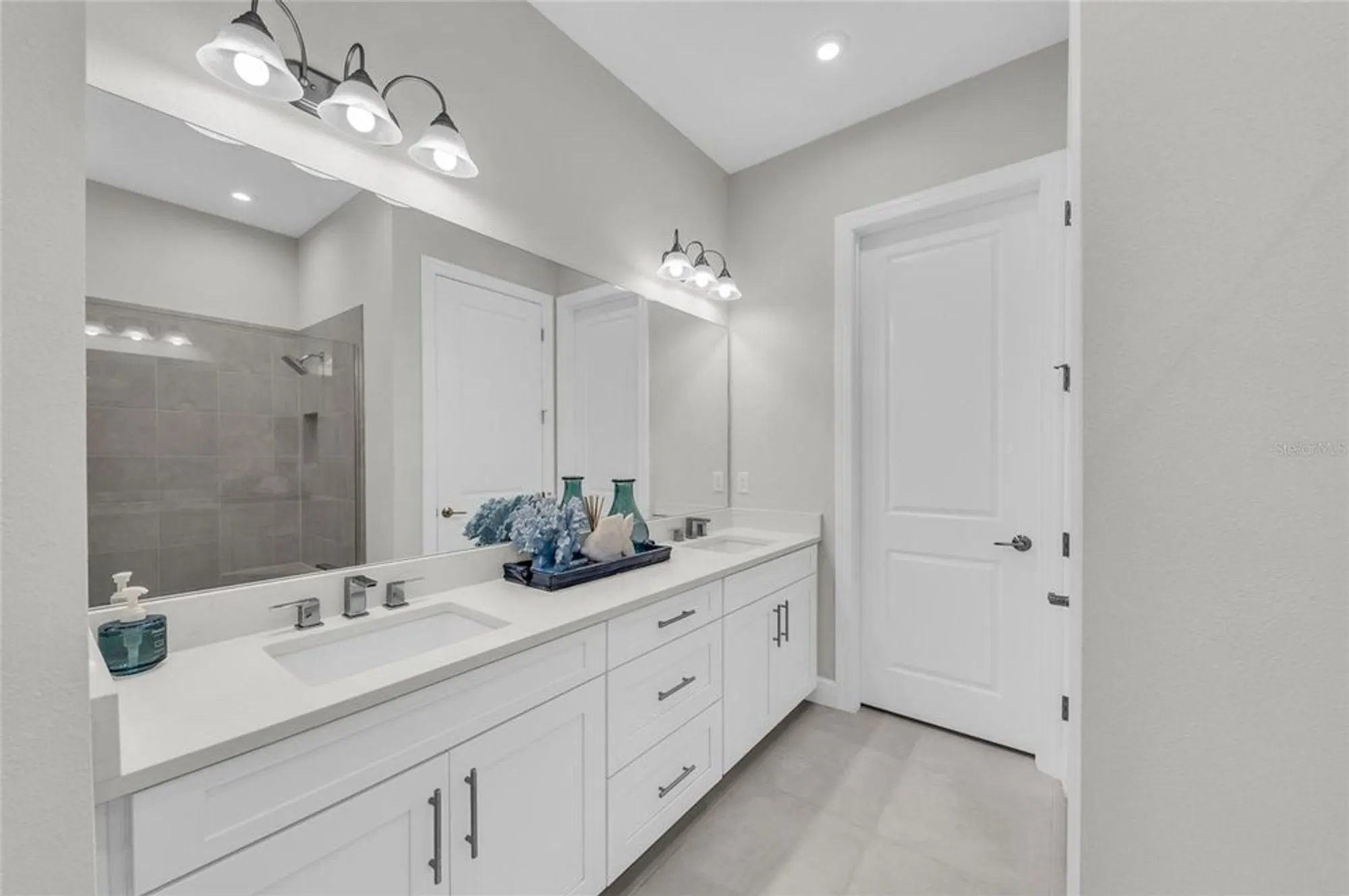 Property Slideshow image 14 of 47 | 4736 cassio ct, Bradenton, FL, 34211