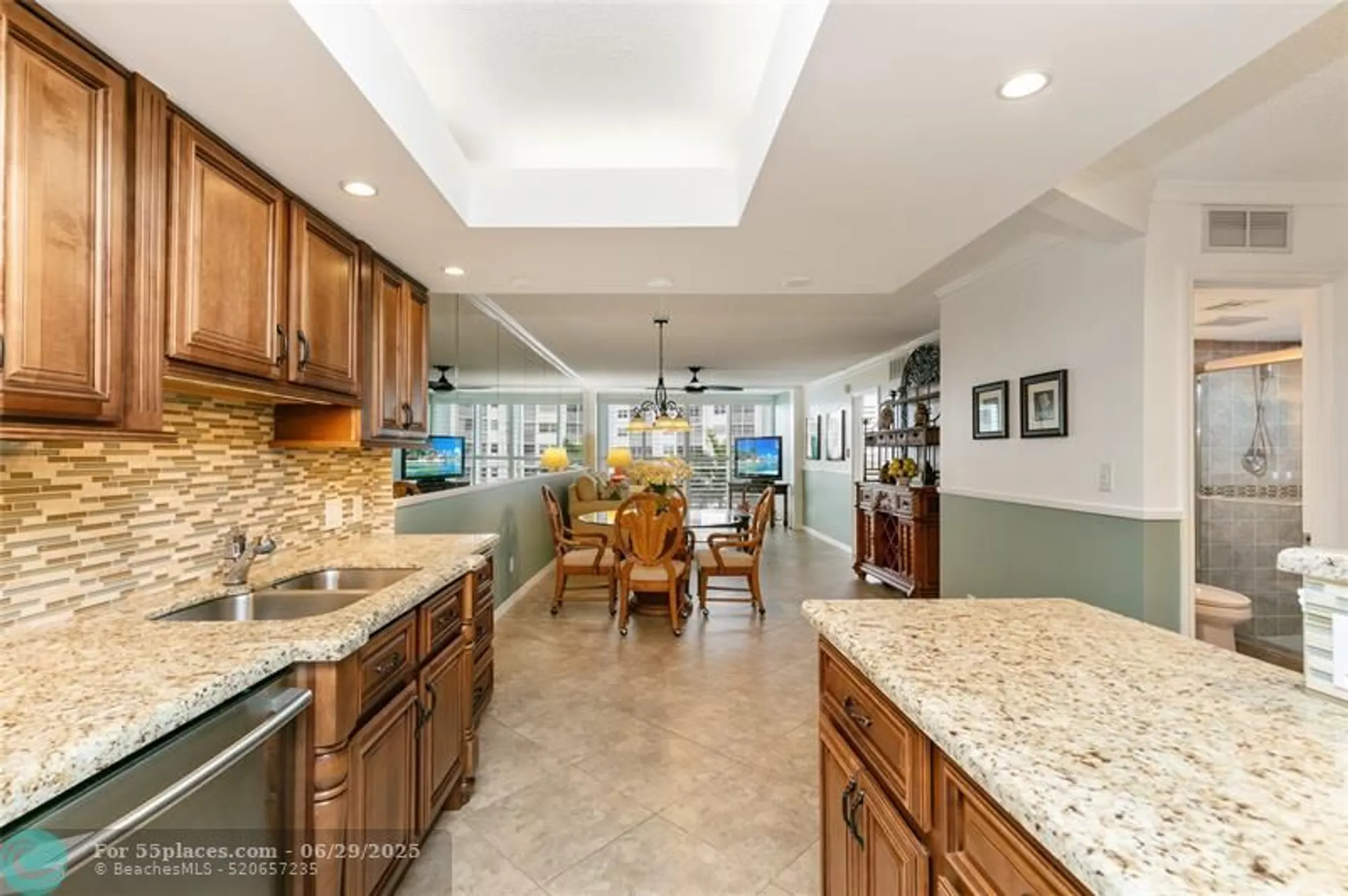 Property Slideshow image 26 of 39 | 2731 ne 14th street cswy 605, Pompano Beach, FL, 33062