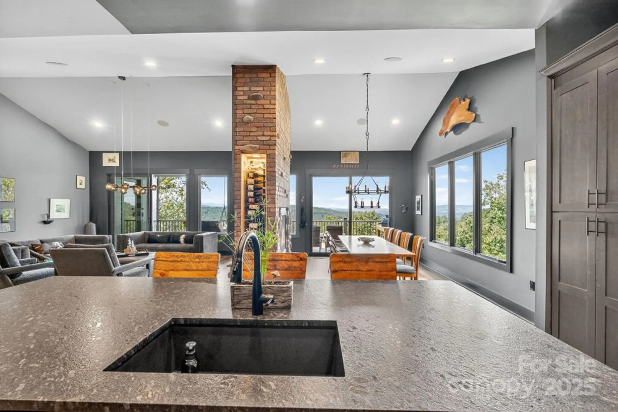 Property Slideshow image 18 of 48 | 36 northland ct, Flat Rock, NC, 28731