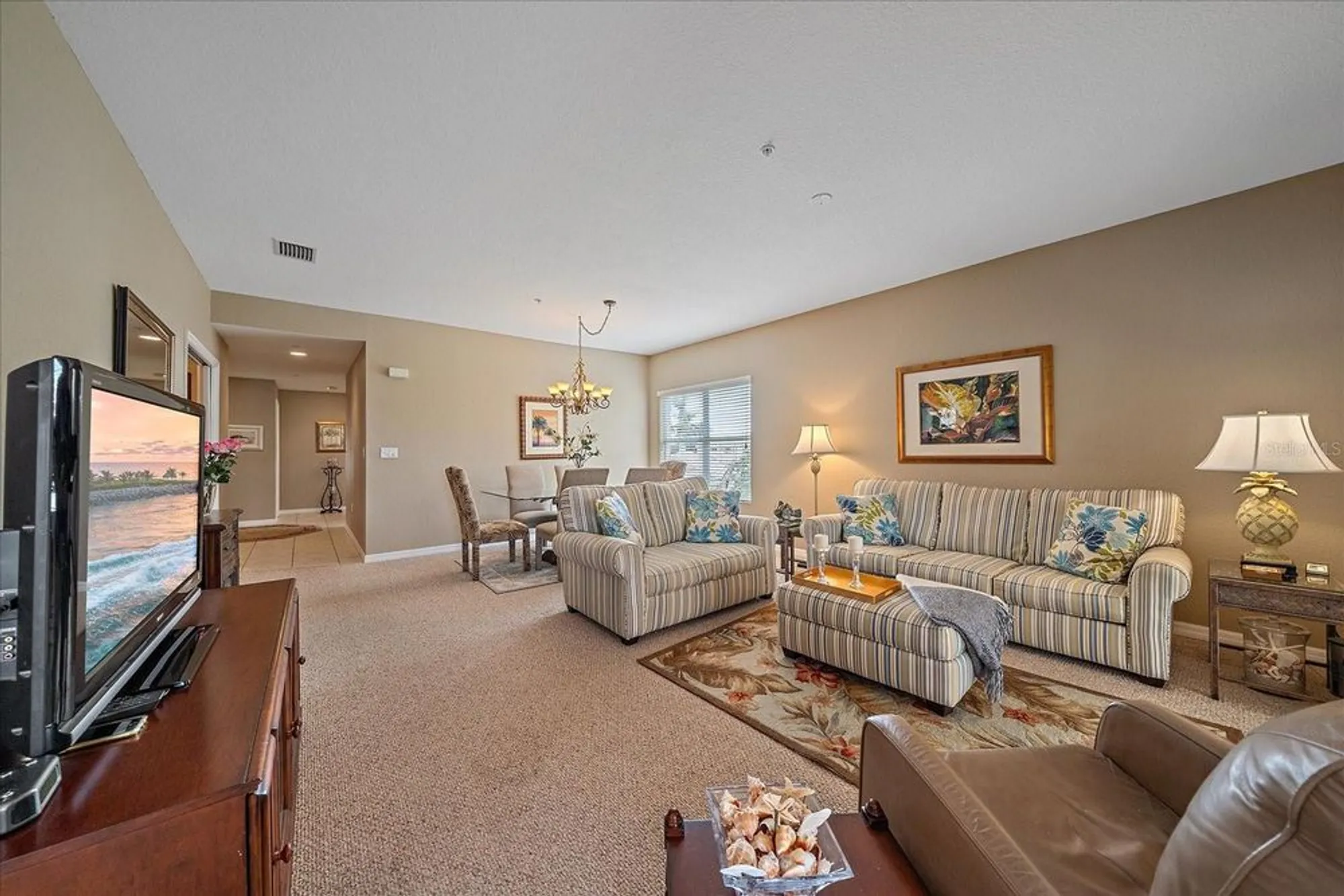 Property Slideshow image 9 of 44 | 6334 grand oak cir 201, Bradenton, FL, 34203