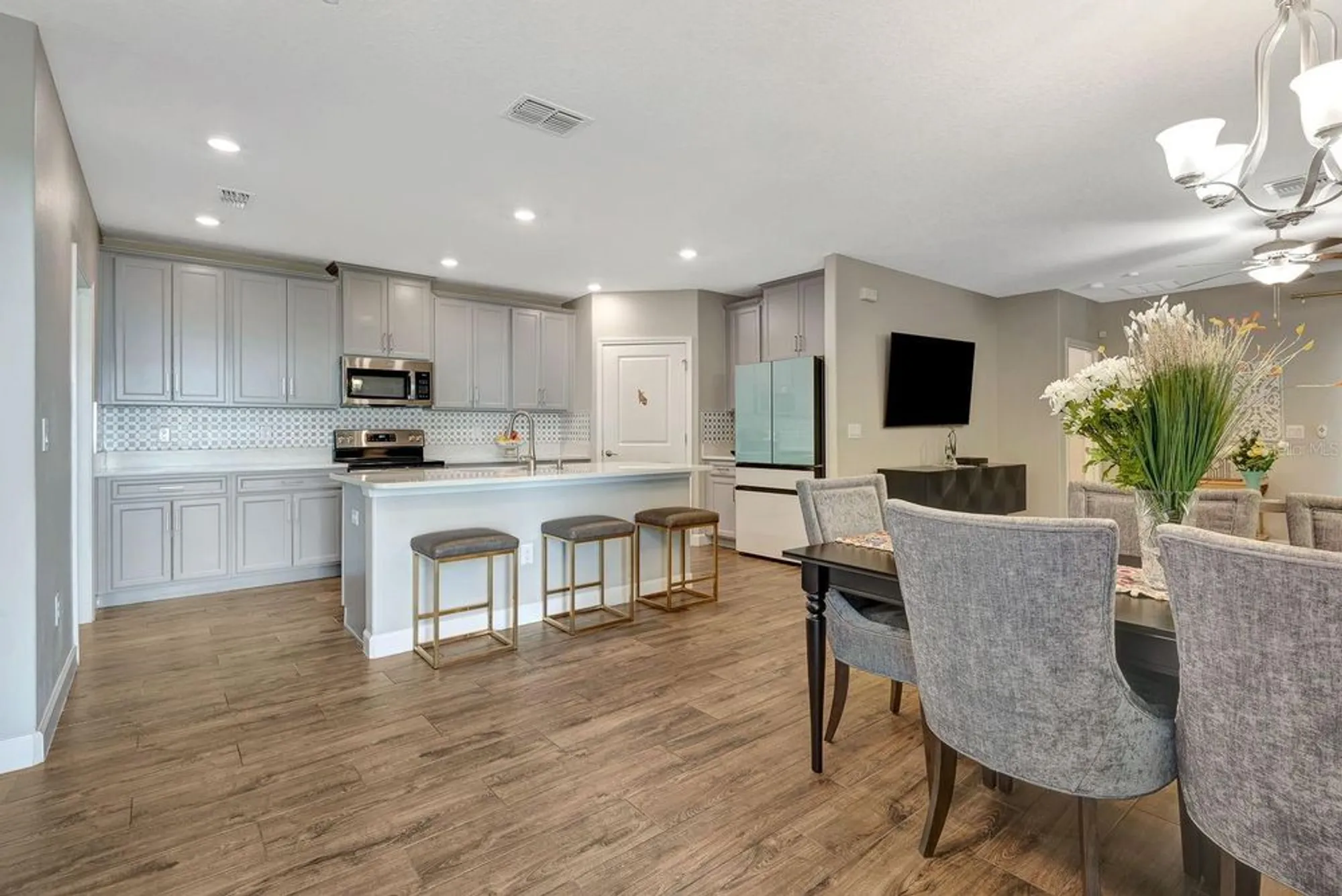 Property Slideshow image 17 of 60 | 17003 clear cork dr, Wimauma, FL, 33598