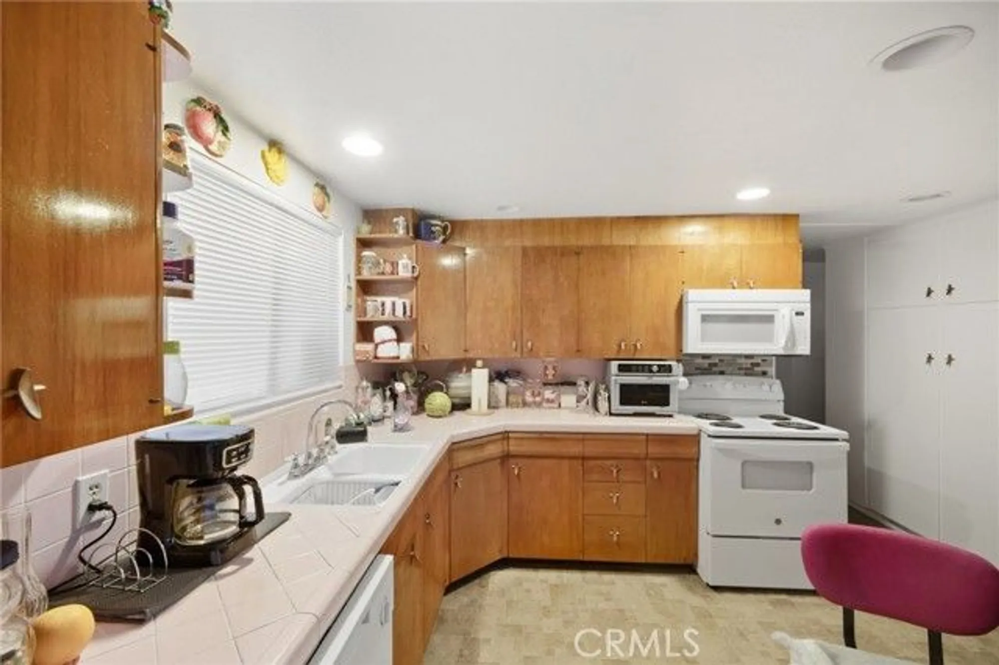 Property Slideshow image 11 of 26 | 1461 w westmont ave, Hemet, CA, 92543