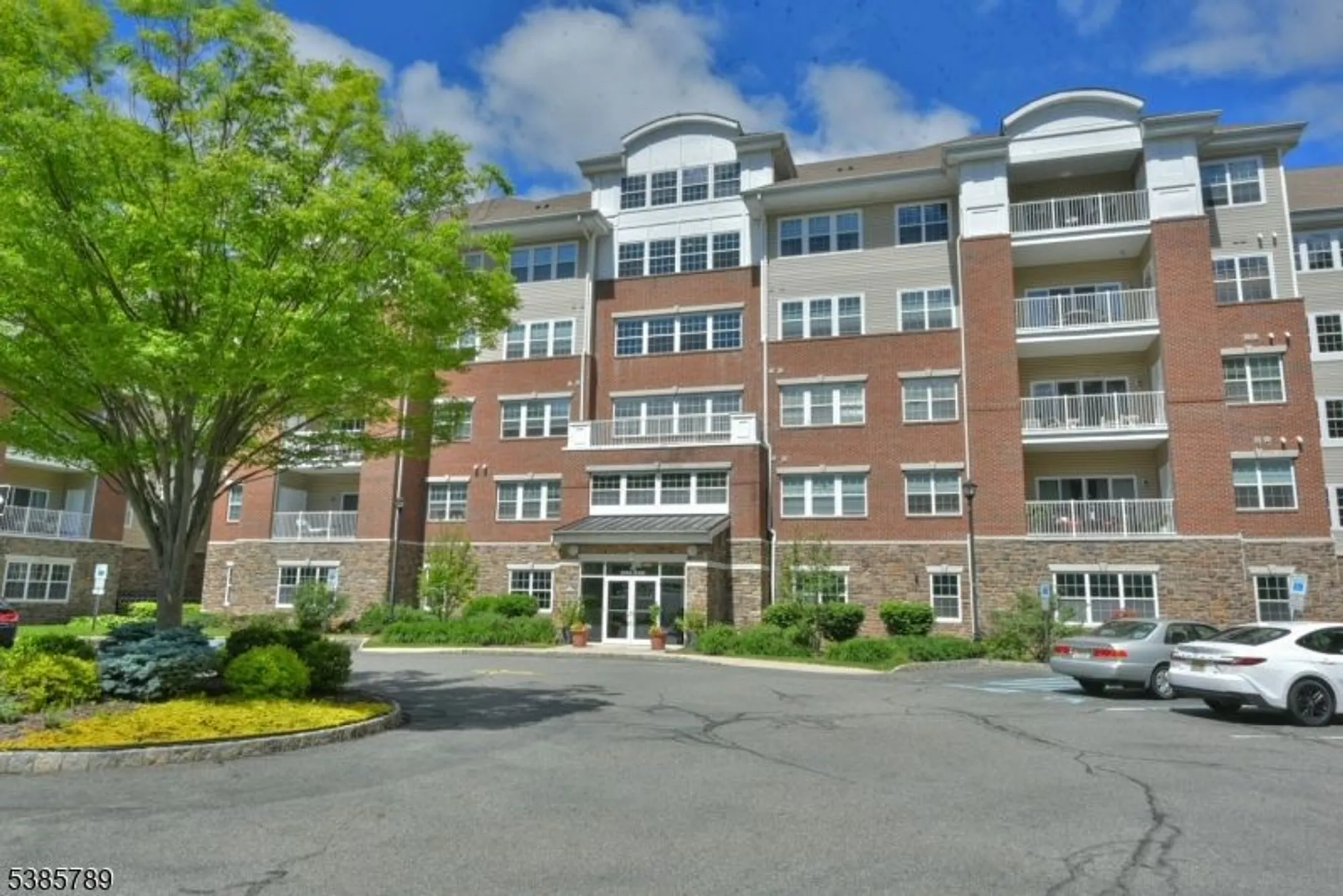 Property Slideshow image 1 of 29 | 4321 warrens way # 321, Wanaque, NJ, 07465