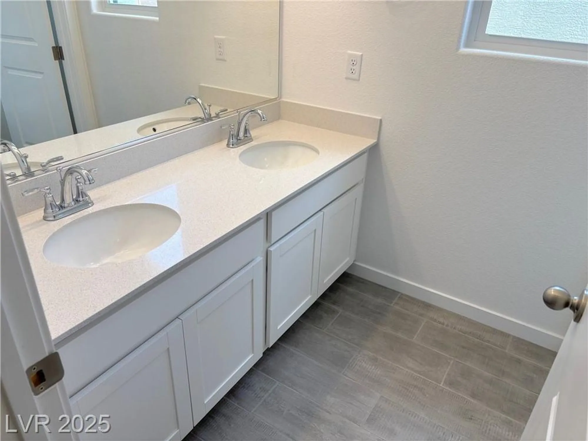 Property Slideshow image 5 of 28 | 5707 victoria falls dr, Pahrump, NV, 89061