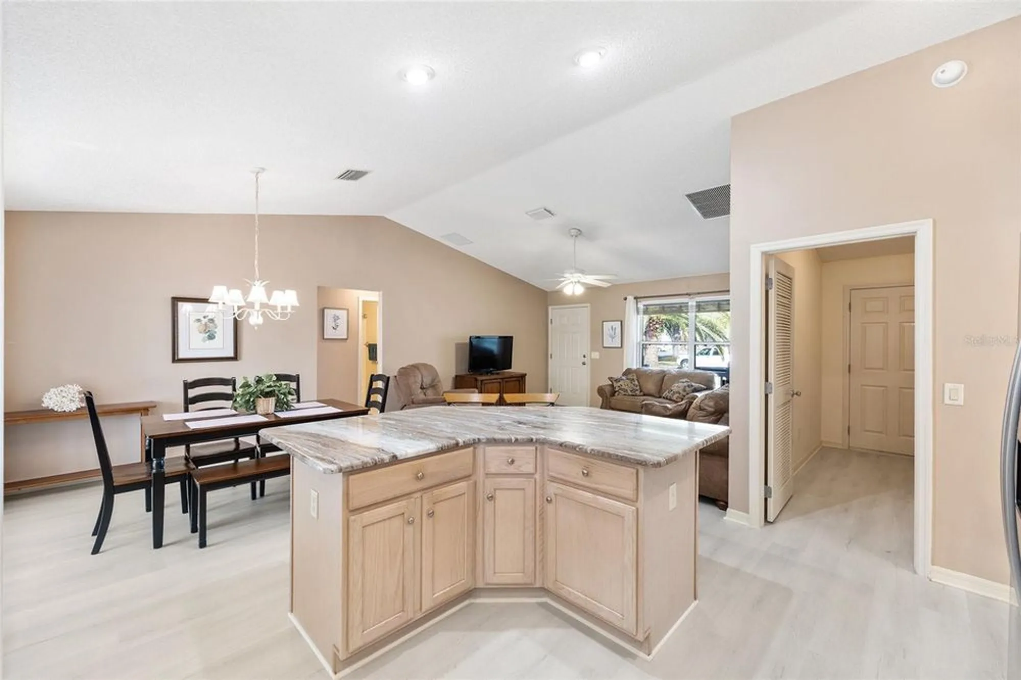 Property Slideshow image 10 of 32 | 3360 oakdale pl, The Villages, FL, 32162