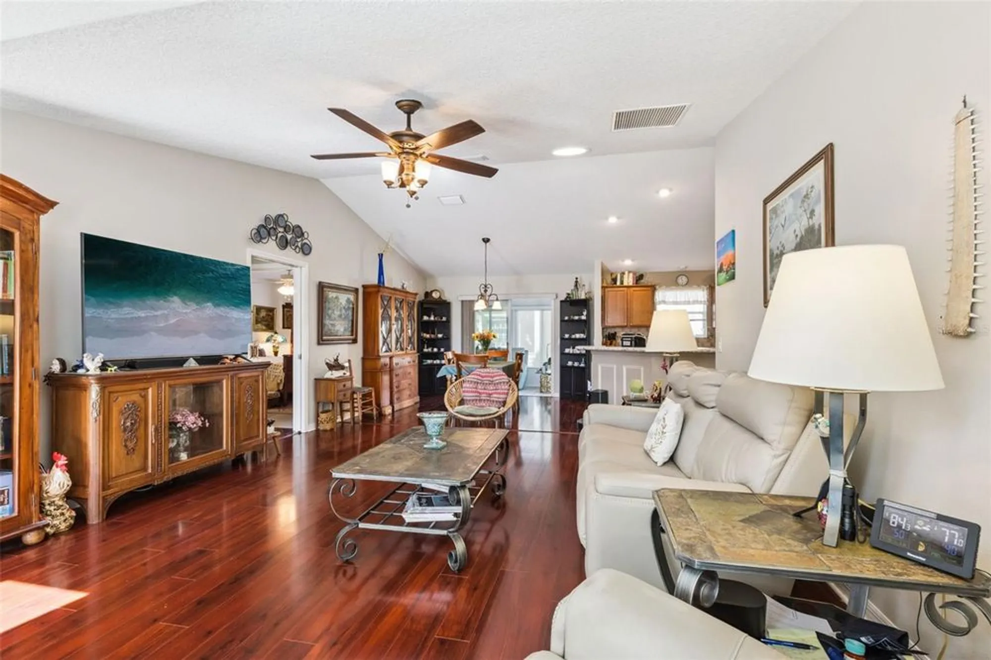 Property Slideshow image 17 of 75 | 909 abaco path, The Villages, FL, 32163