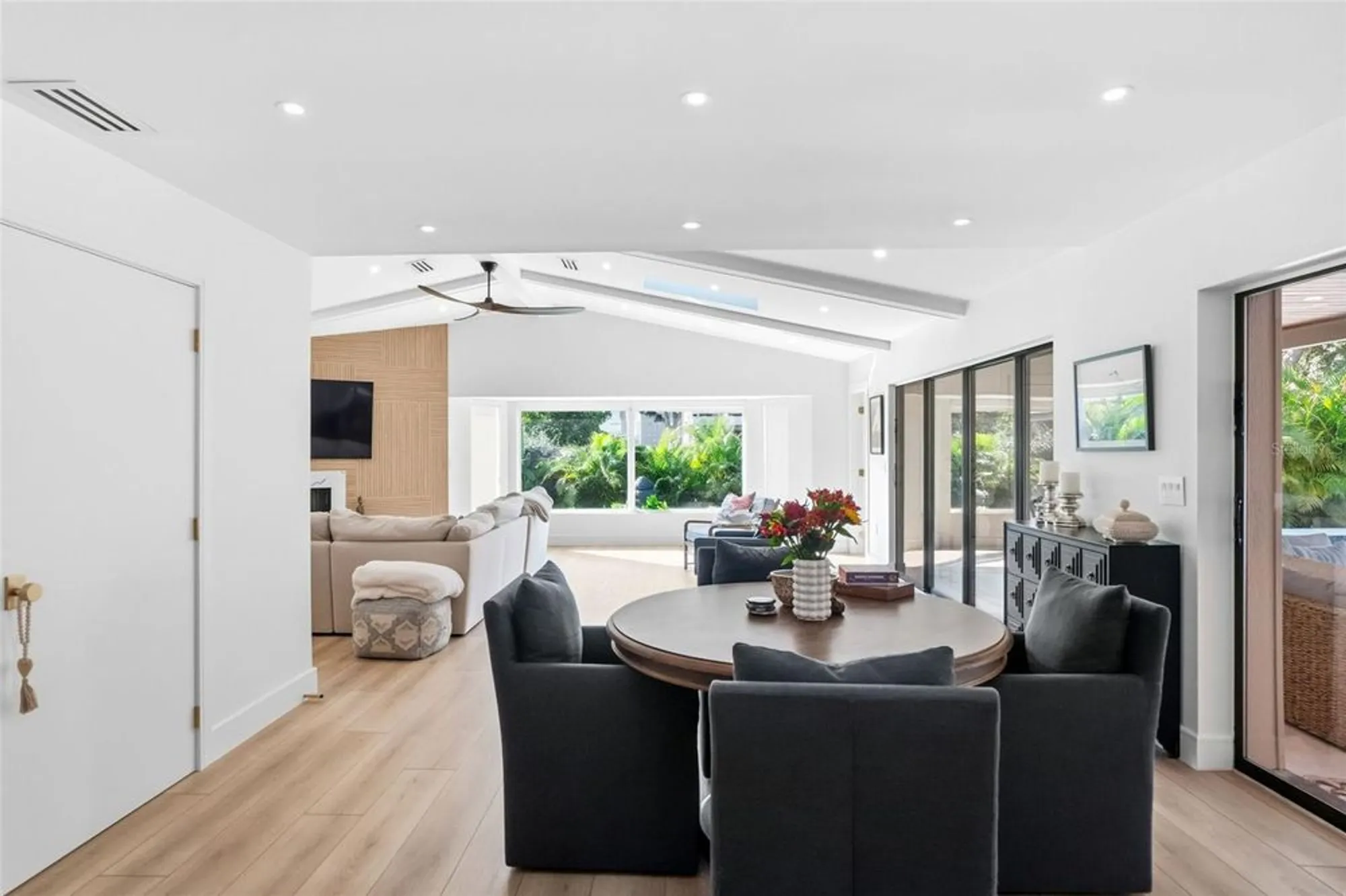 Property Slideshow image 19 of 66 | 1660 pine harrier cir, Sarasota, FL, 34231