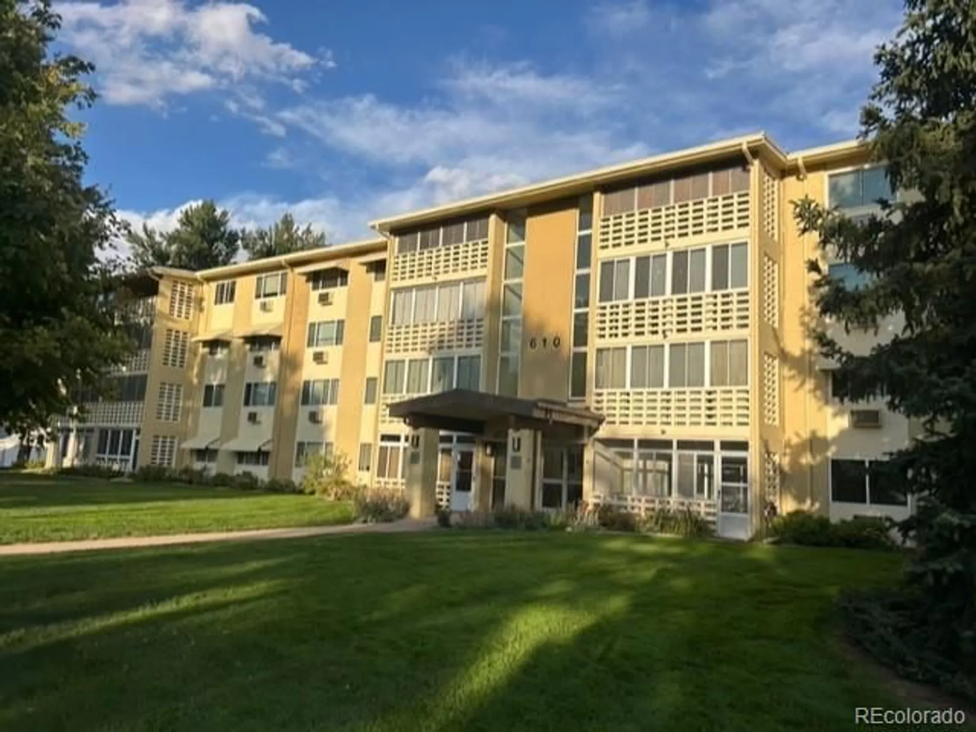 Property Slideshow image 13 of 13 | 610 s clinton st 8b, Denver, CO, 80247