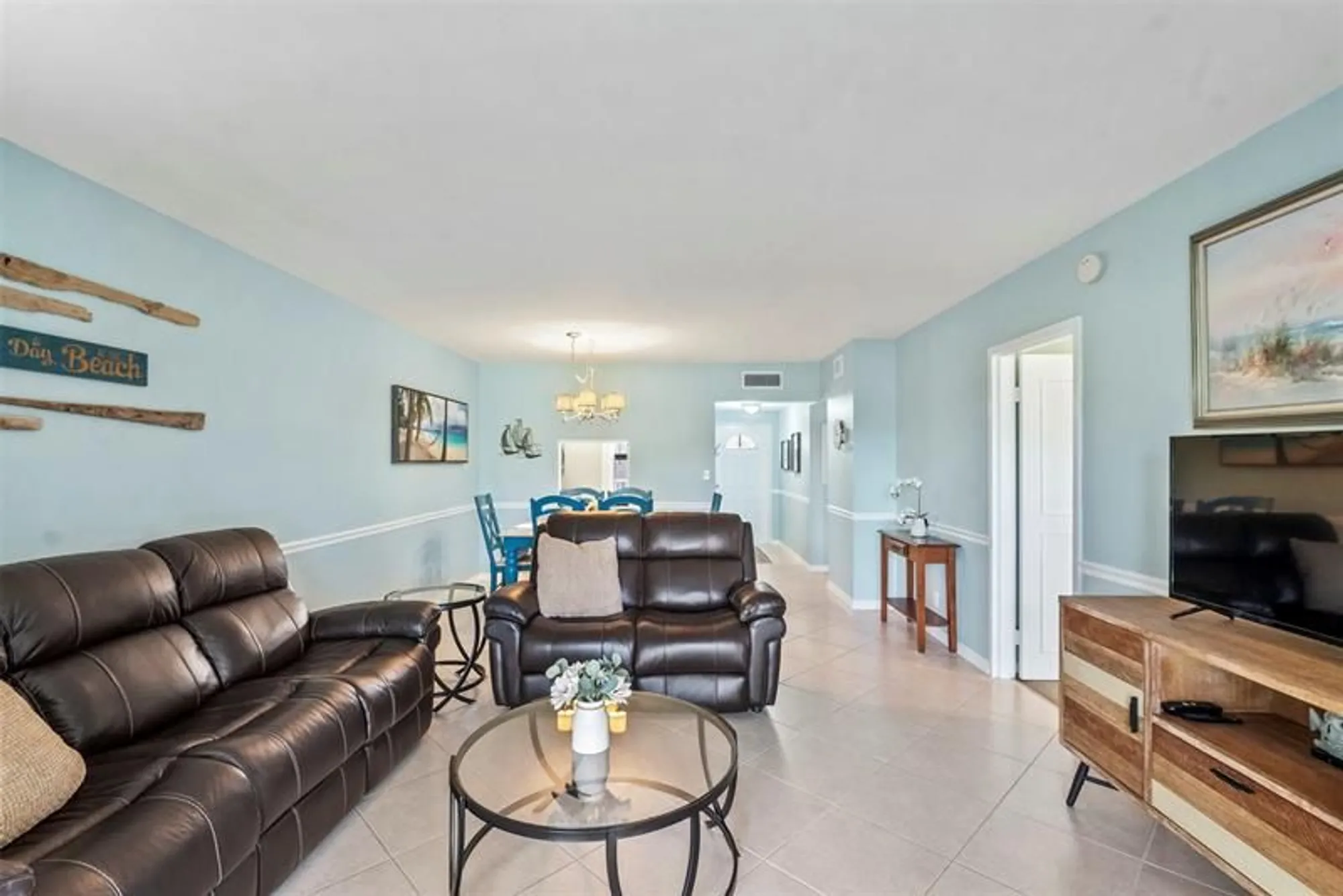 Property Slideshow image 8 of 30 | 1035 country club dr apt 203, Margate, FL, 33063