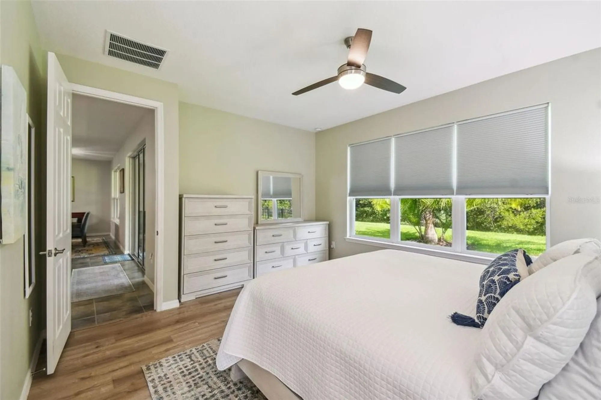 Property Slideshow image 16 of 49 | 582 san joaquin rd, Kissimmee, FL, 34759