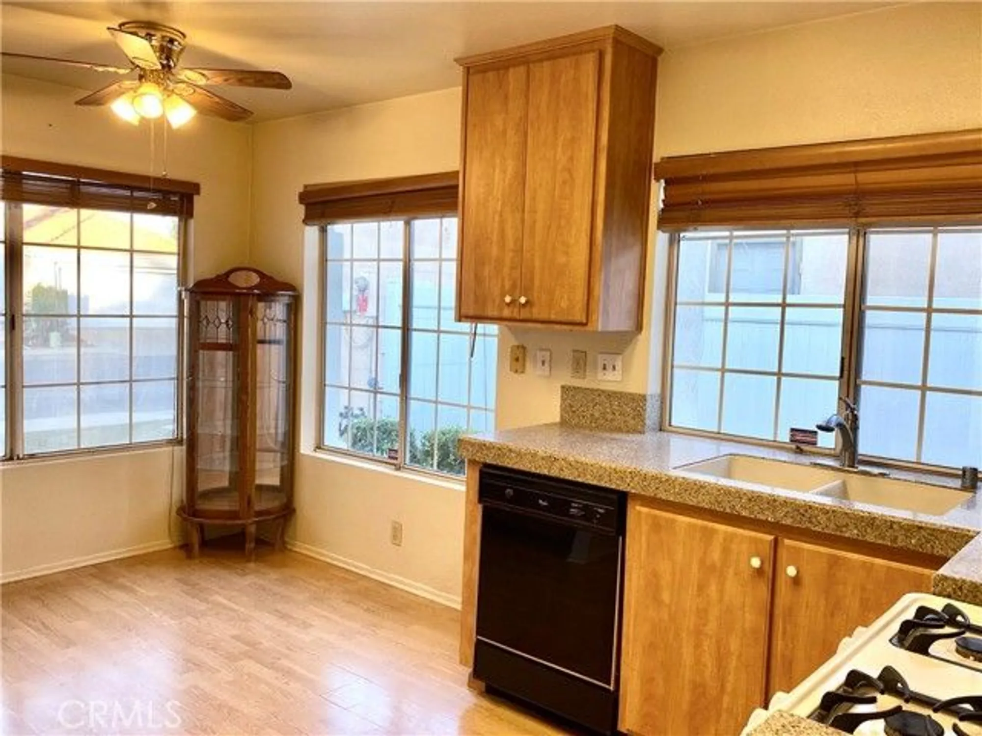 Property Slideshow image 9 of 22 | 28125 orangegrove ave, Menifee, CA, 92584