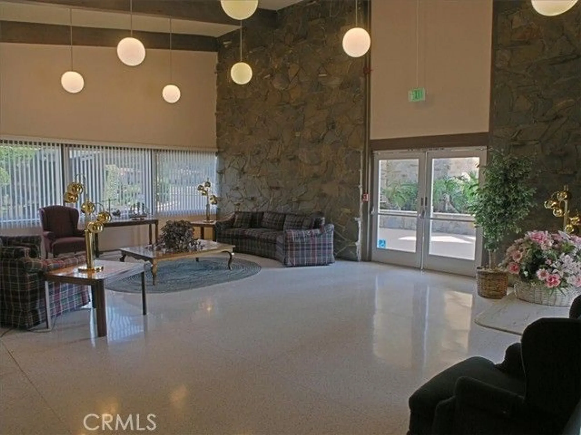 Property Slideshow image 29 of 34 | 19380 anzel cir, Newhall, CA, 91321