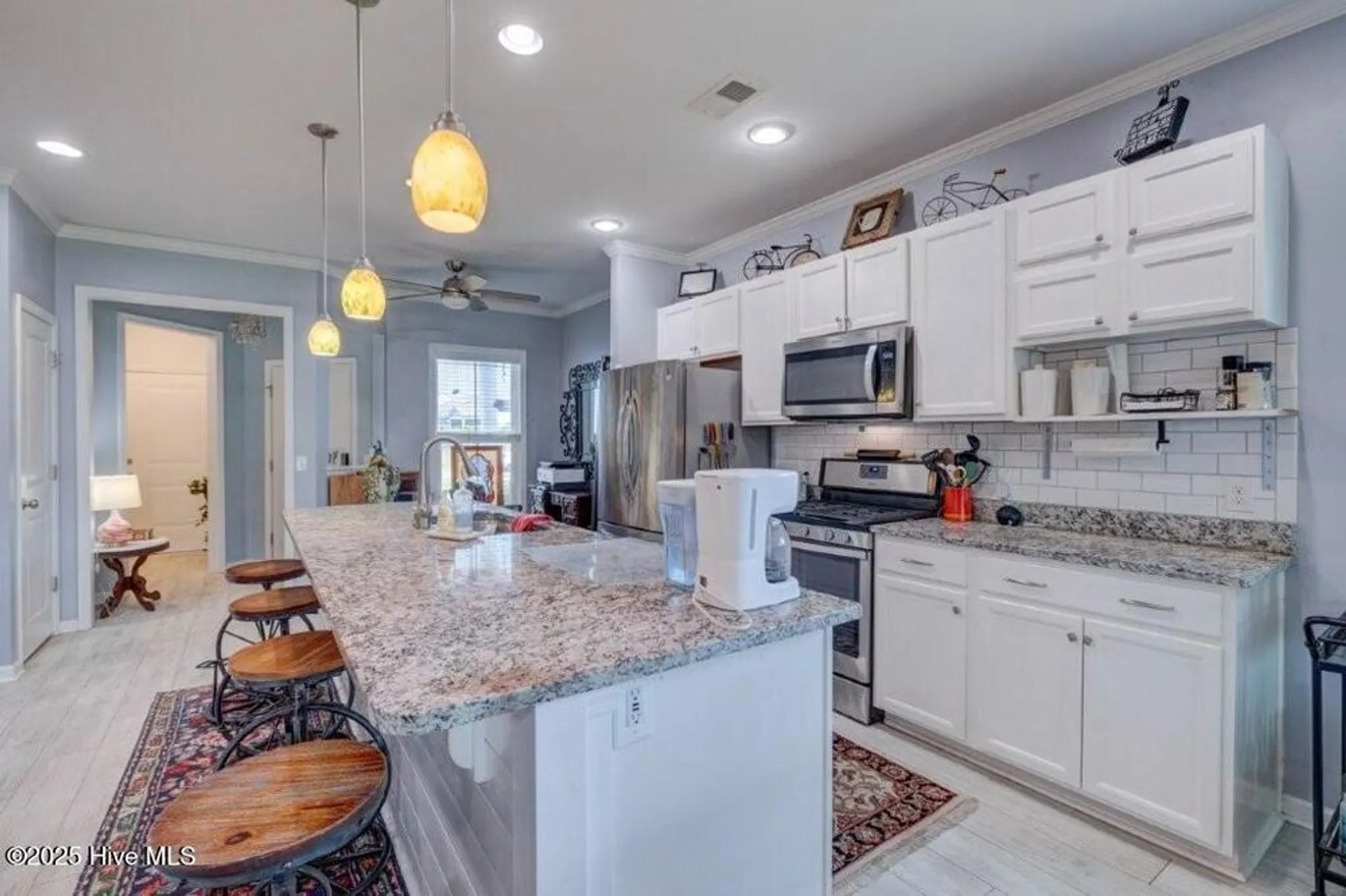 Property Slideshow image 10 of 64 | 521 lyrebird ave, Wilmington, NC, 28412