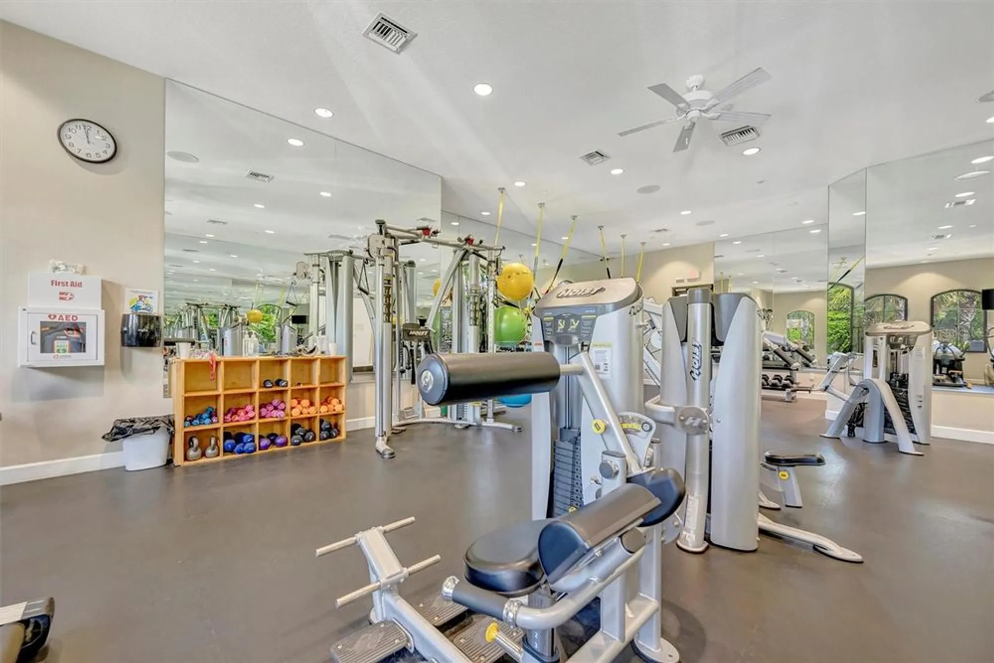 Property Slideshow image 70 of 86 | 5548 sentiero dr, Nokomis, FL, 34275