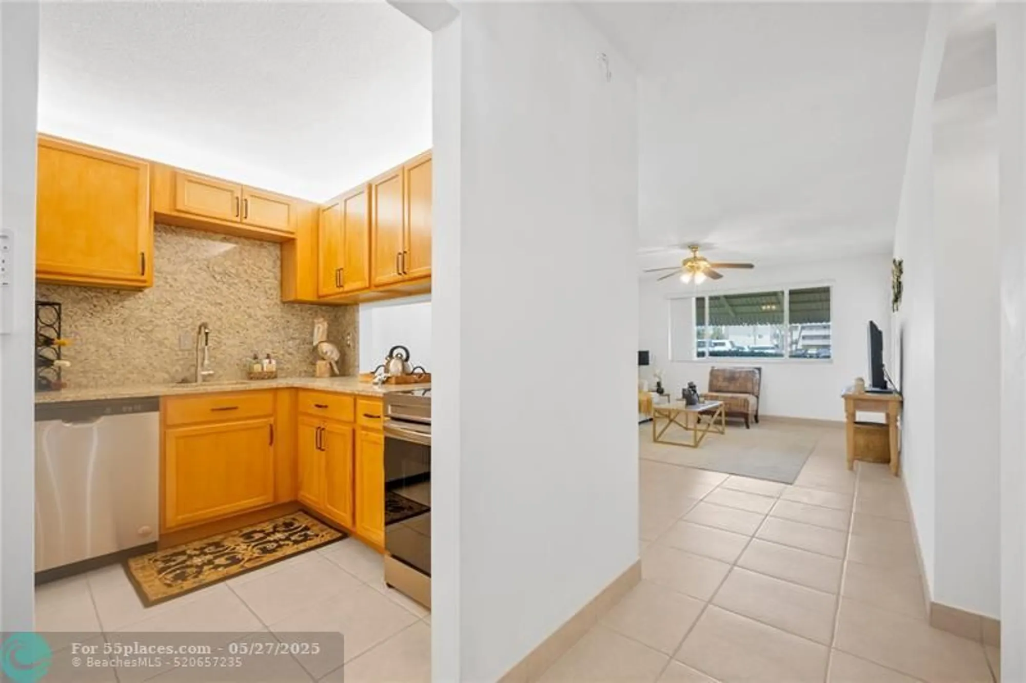 Property Slideshow image 5 of 14 | 2856 garden dr 106, Lake Worth, FL, 33461