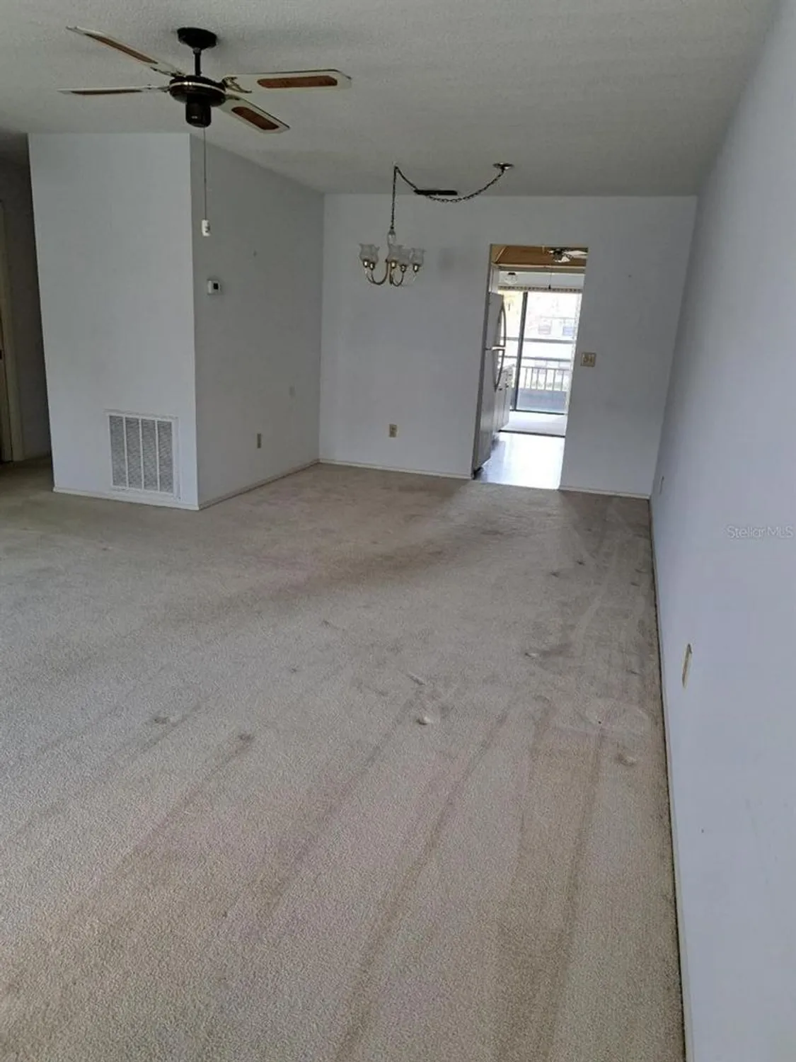 Property Slideshow image 2 of 18 | 7951 58th ave n unit 208, St Petersburg, FL, 33709