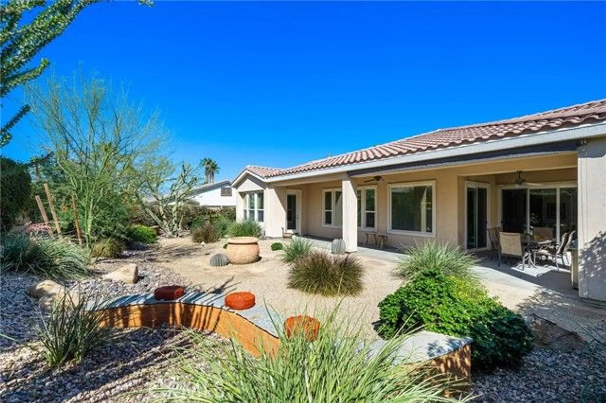 Property Slideshow image 26 of 35 | 60165 desert rose dr, La Quinta, CA, 92253