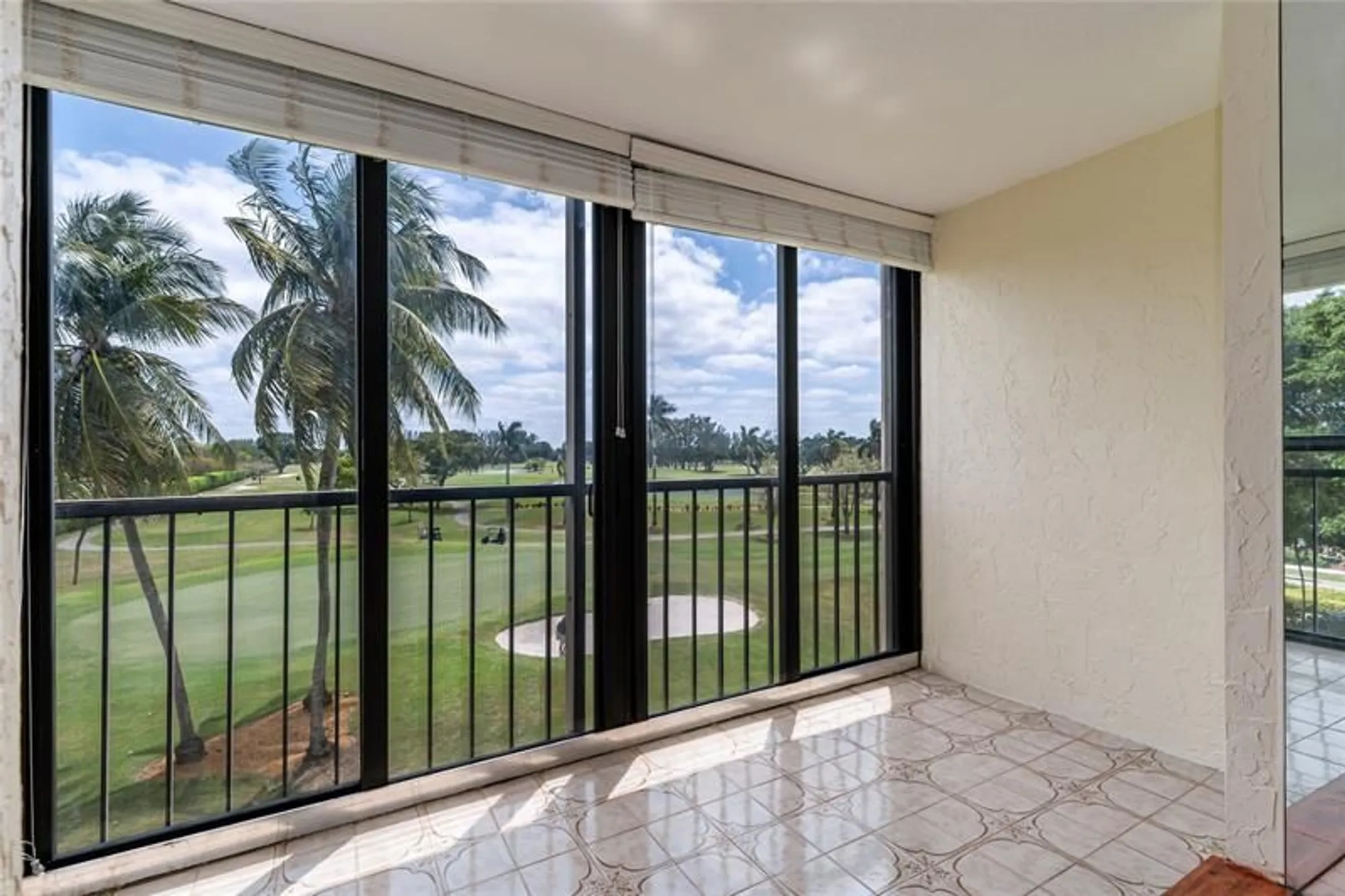 Property Slideshow image 13 of 53 | 8900 washington blvd 403a, Pembroke Pines, FL, 33025