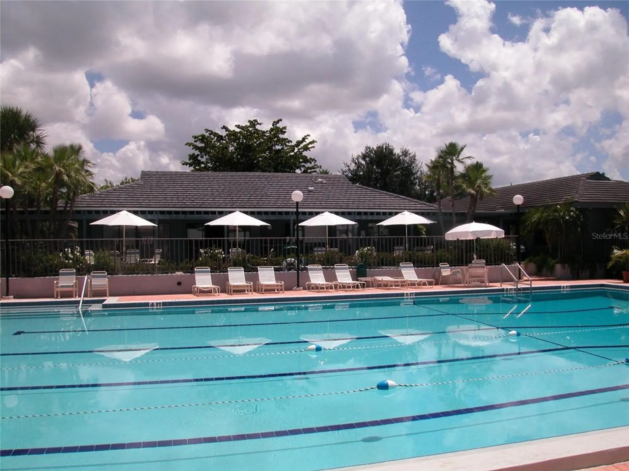 Property Slideshow image 32 of 41 | 5450 eagles point cir 405, Sarasota, FL, 34231