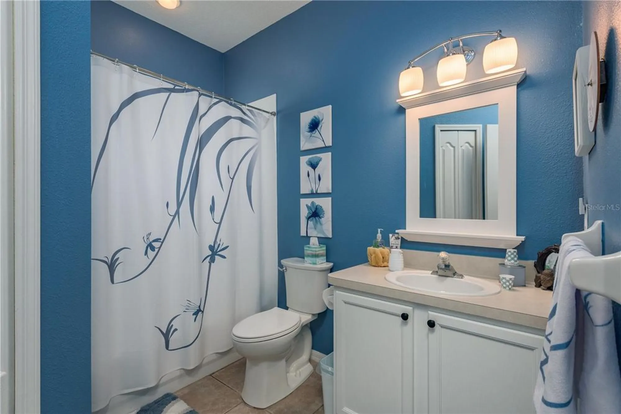 Property Slideshow image 24 of 90 | 2747 wood pointe dr, Holiday, FL, 34691