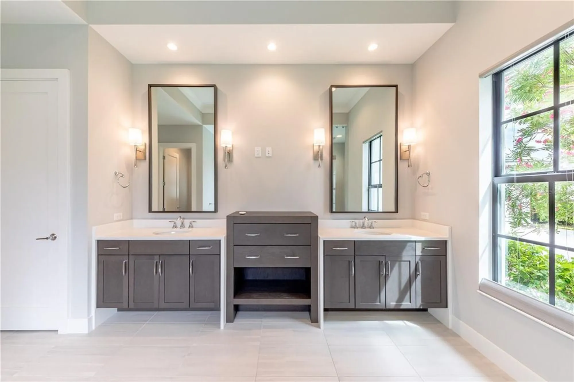 Property Slideshow image 27 of 63 | 5408 greenbrook dr, Sarasota, FL, 34238