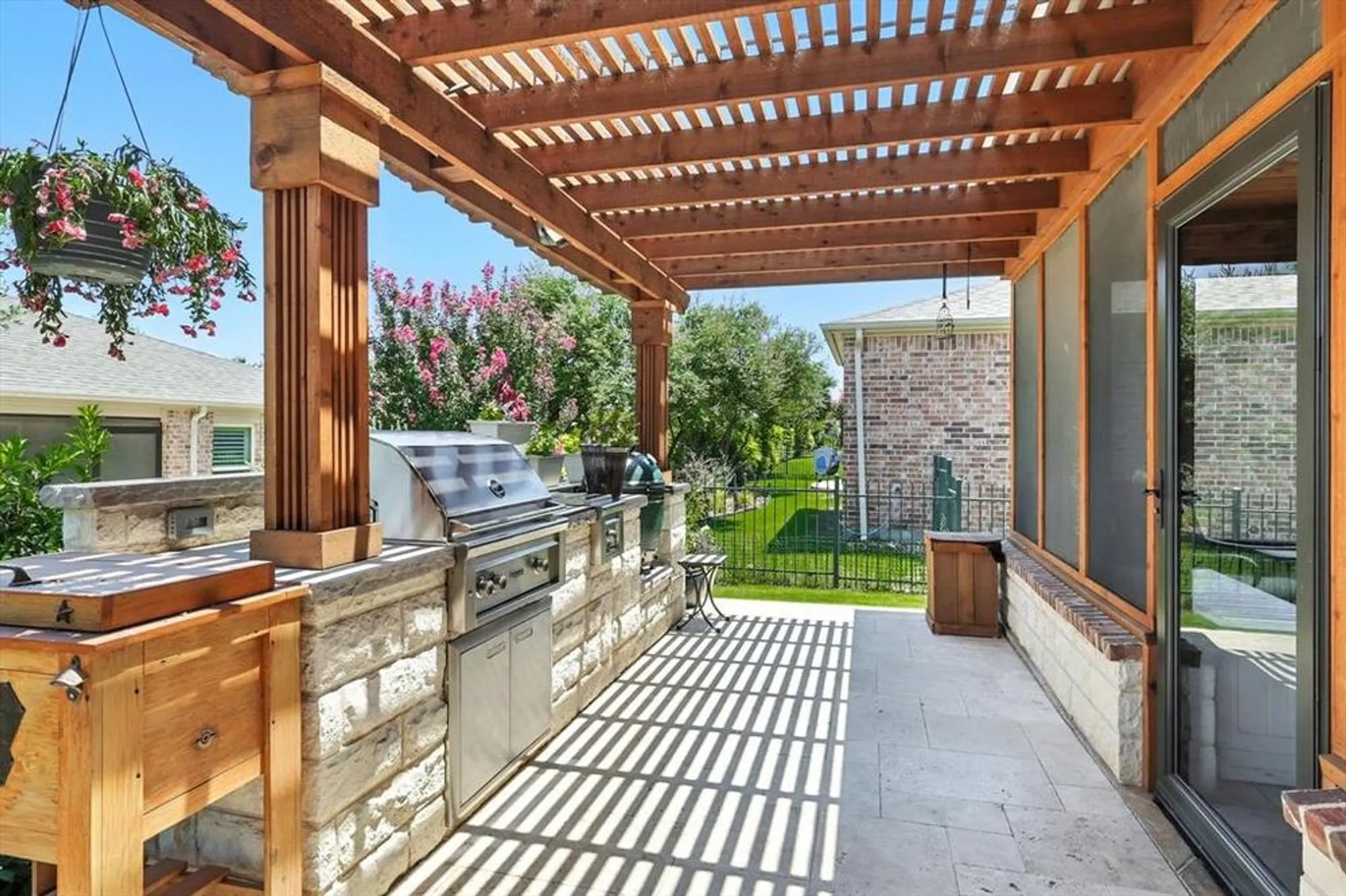 Property Slideshow image 25 of 40 | 2528 oyster bay dr, Frisco, TX, 75036