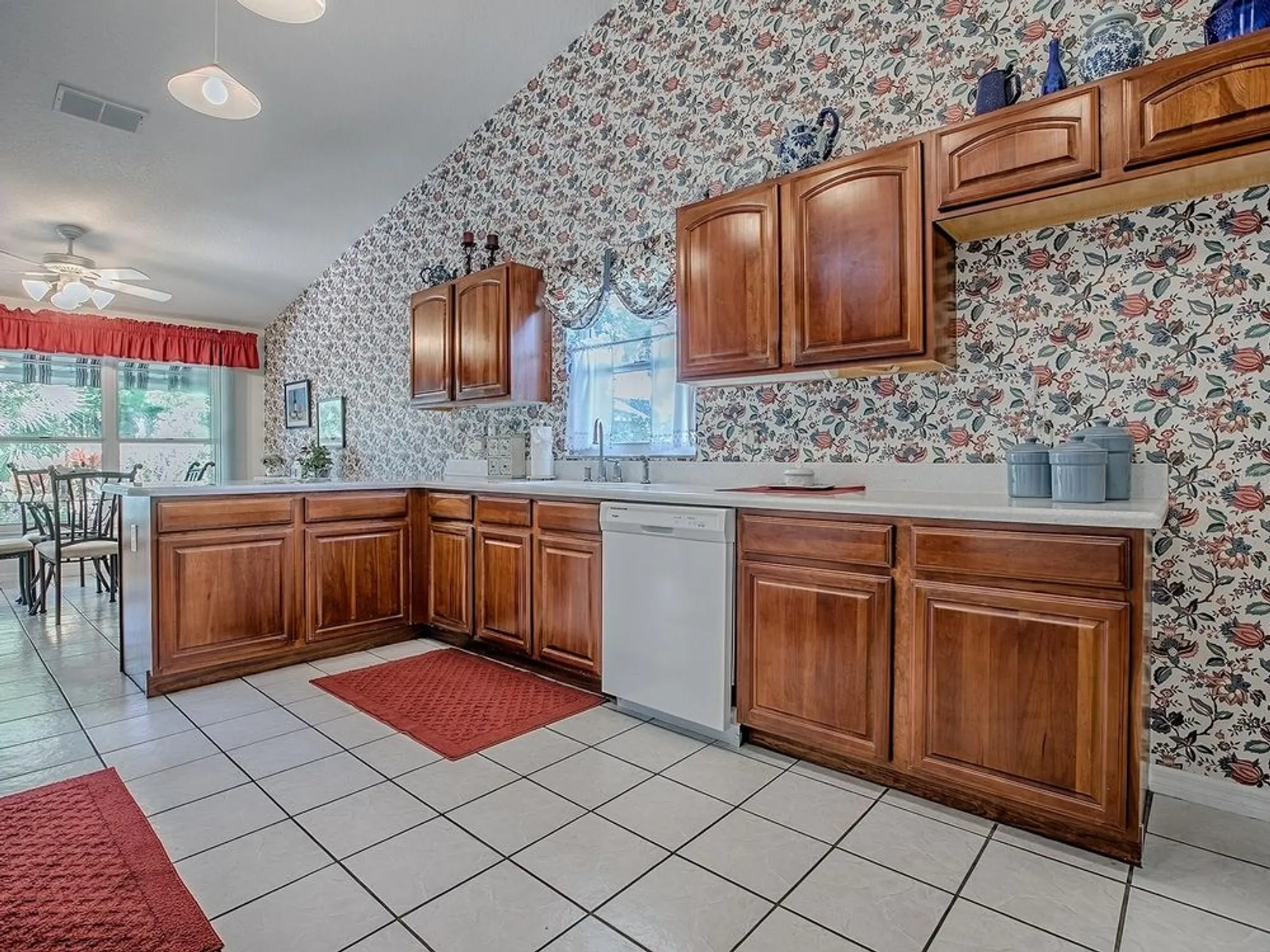 Property Slideshow image 14 of 62 | 25749 whisper oaks rd, Leesburg, FL, 34748