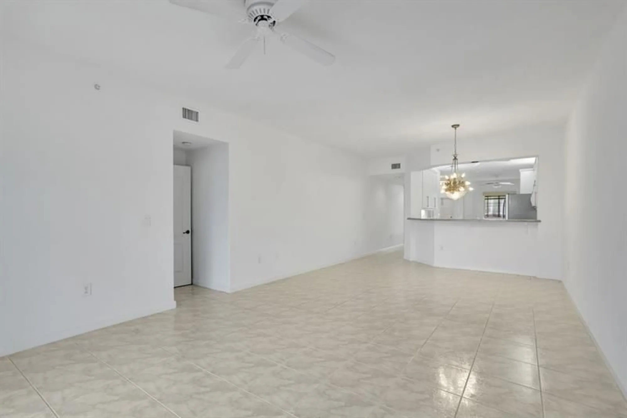 Property Slideshow image 24 of 36 | 7727 southampton ter 205, Tamarac, FL, 33321