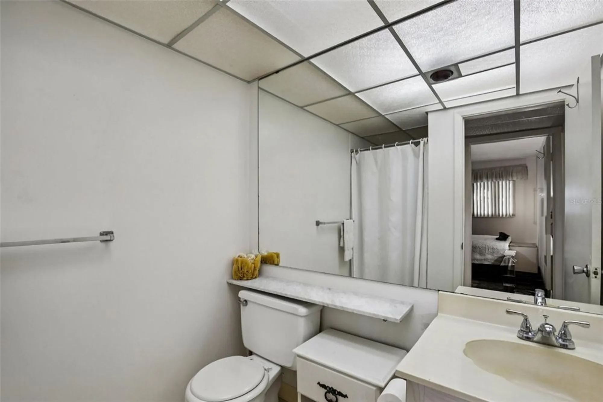 Property Slideshow image 17 of 51 | 201 kings blvd 13, Sun City Center, FL, 33573