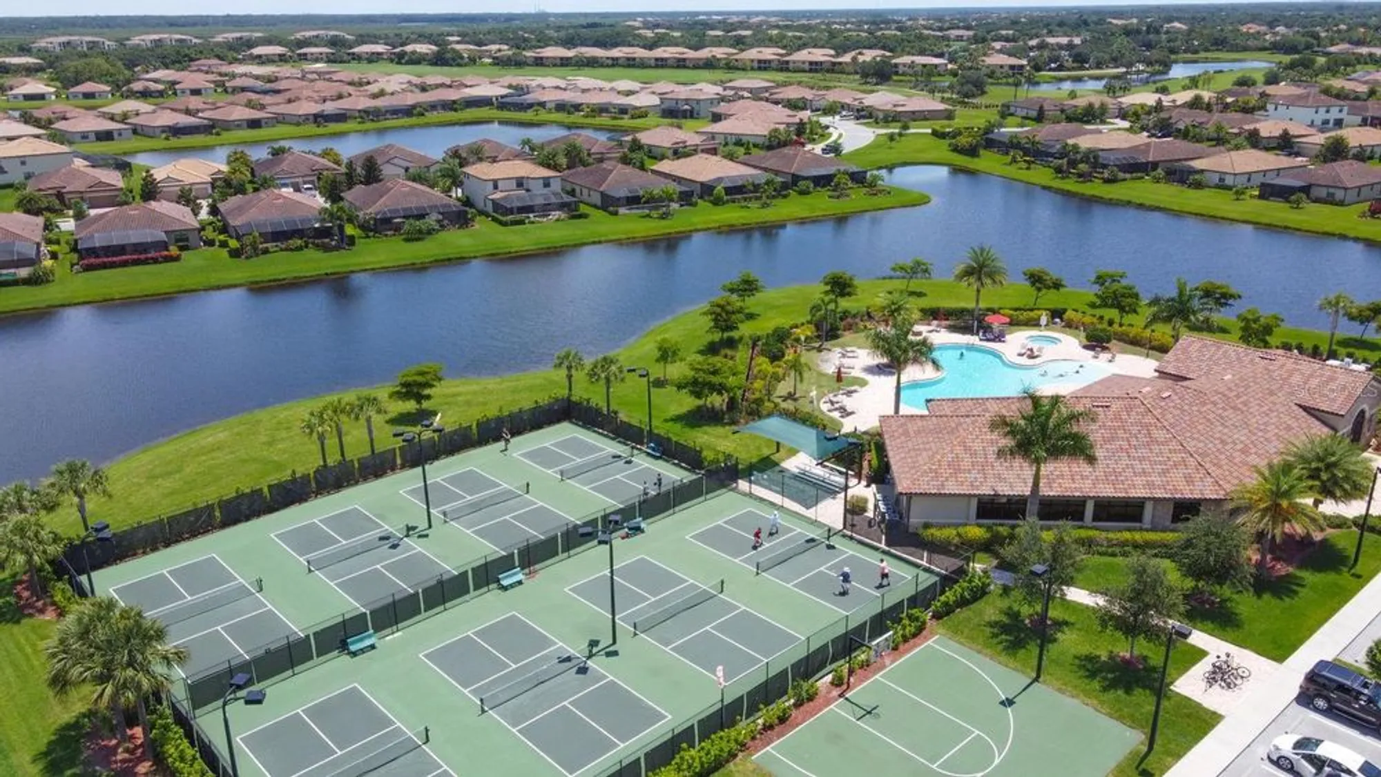 Property Slideshow image 37 of 52 | 358 river enclave ct, Bradenton, FL, 34212