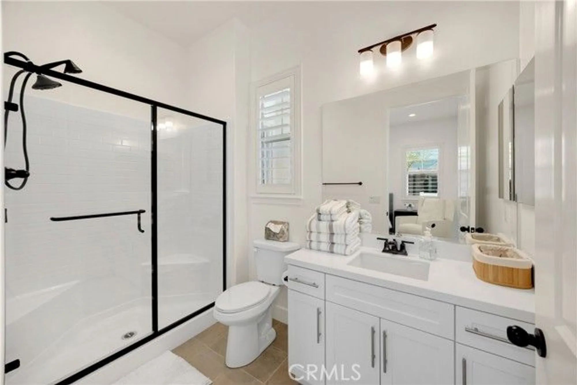 Property Slideshow image 11 of 68 | 11638 oakton way, Corona, CA, 92883