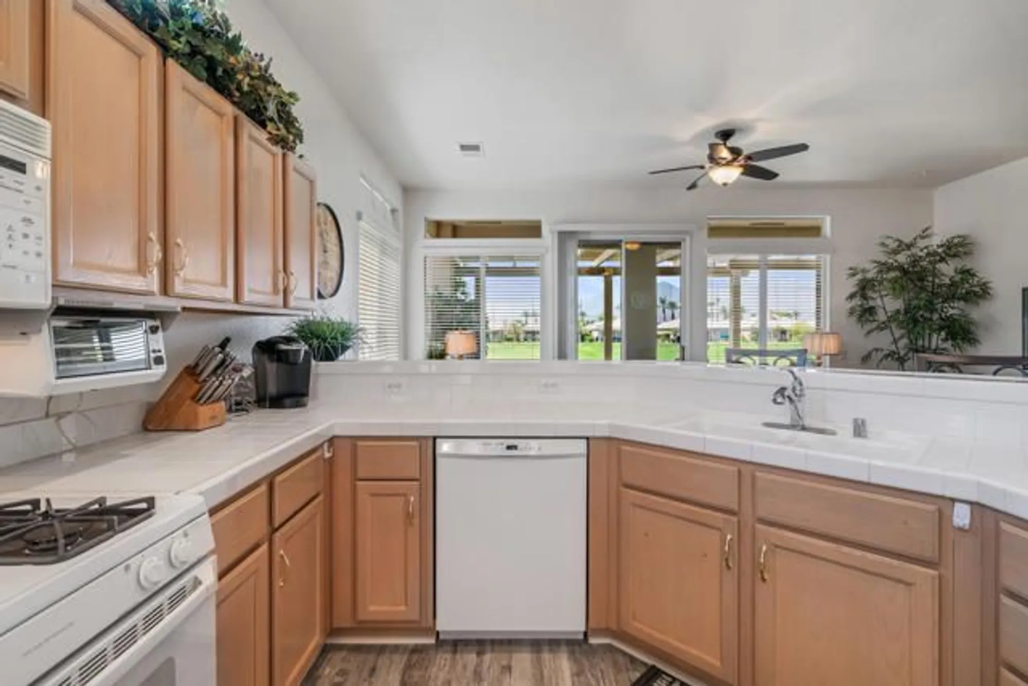 Property Slideshow image 23 of 57 | 44591 s heritage palms dr, Indio, CA, 92201