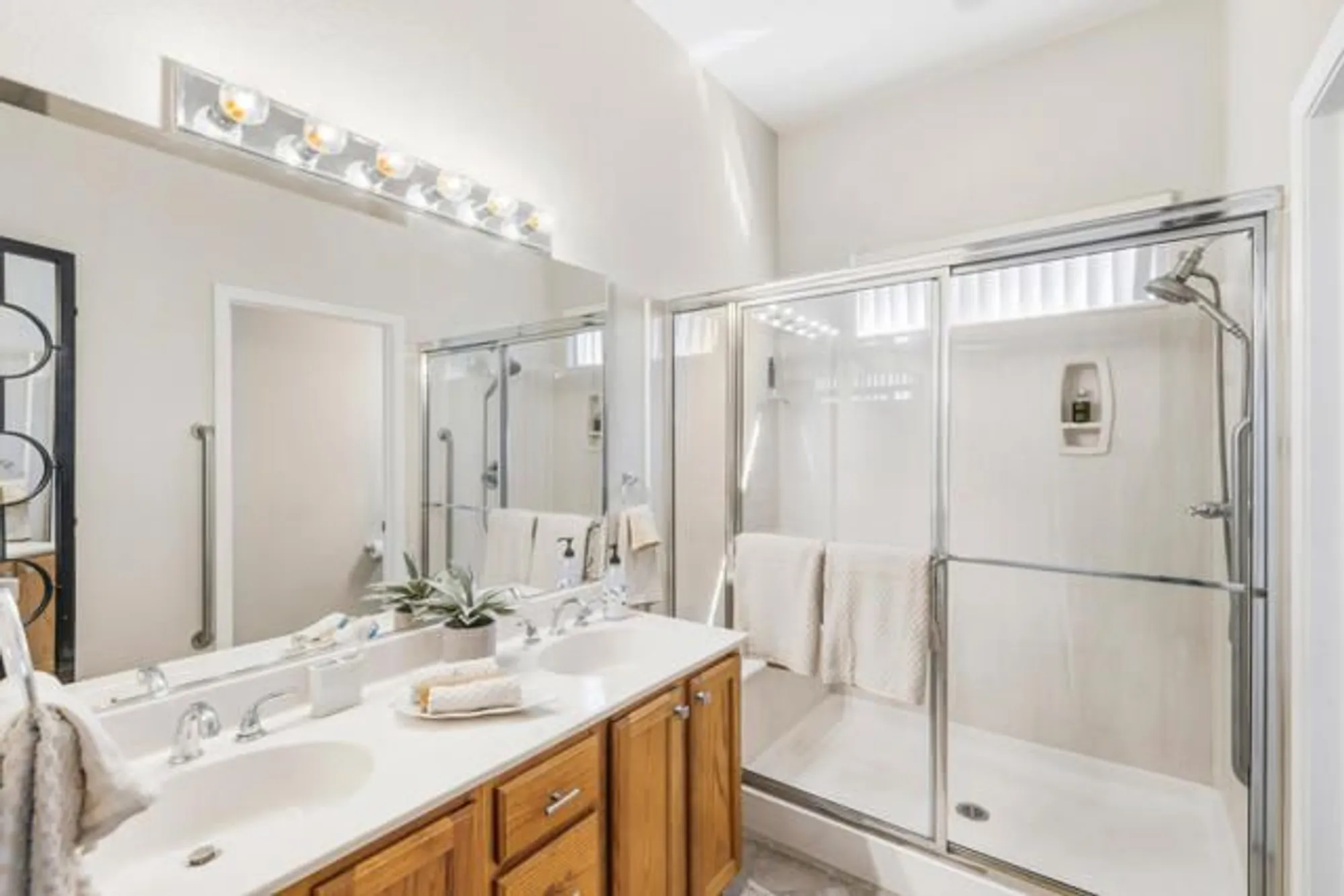 Property Slideshow image 15 of 37 | 80193 royal birkdale dr, Indio, CA, 92201