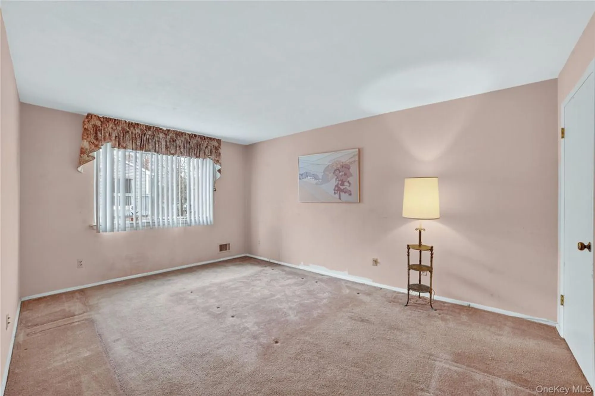 Property Slideshow image 16 of 39 | 175 long hill dr b, Yorktown Heights, NY, 10598