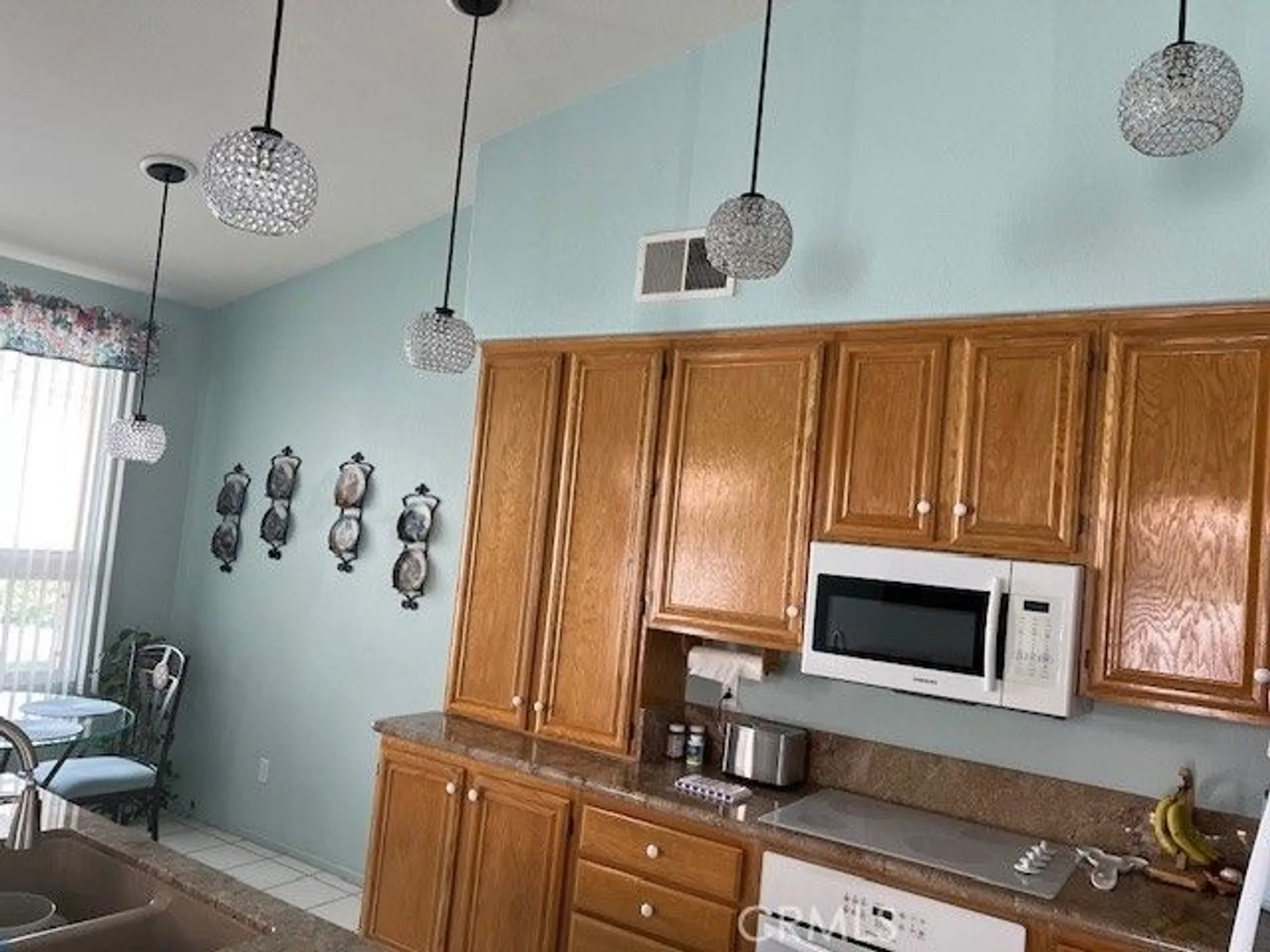 Property Slideshow image 11 of 17 | 1534 woodlands dr, Banning, CA, 92220