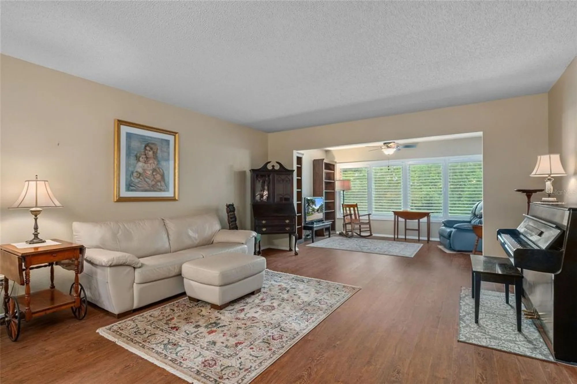 Property Slideshow image 11 of 61 | 2440 world parkway blvd 38, Clearwater, FL, 33763