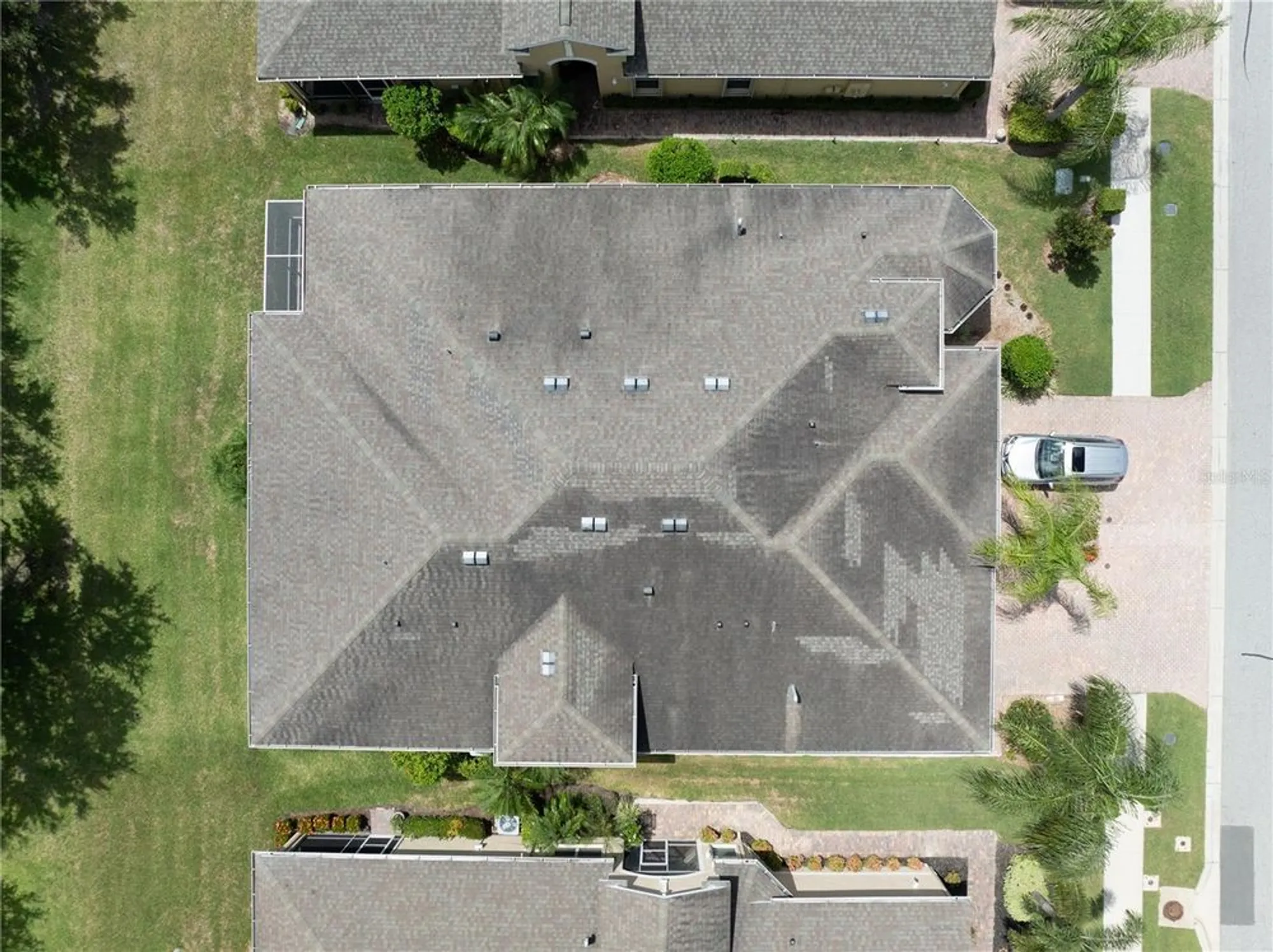 Property Slideshow image 51 of 57 | 802 chipper dr, Sun City Center, FL, 33573