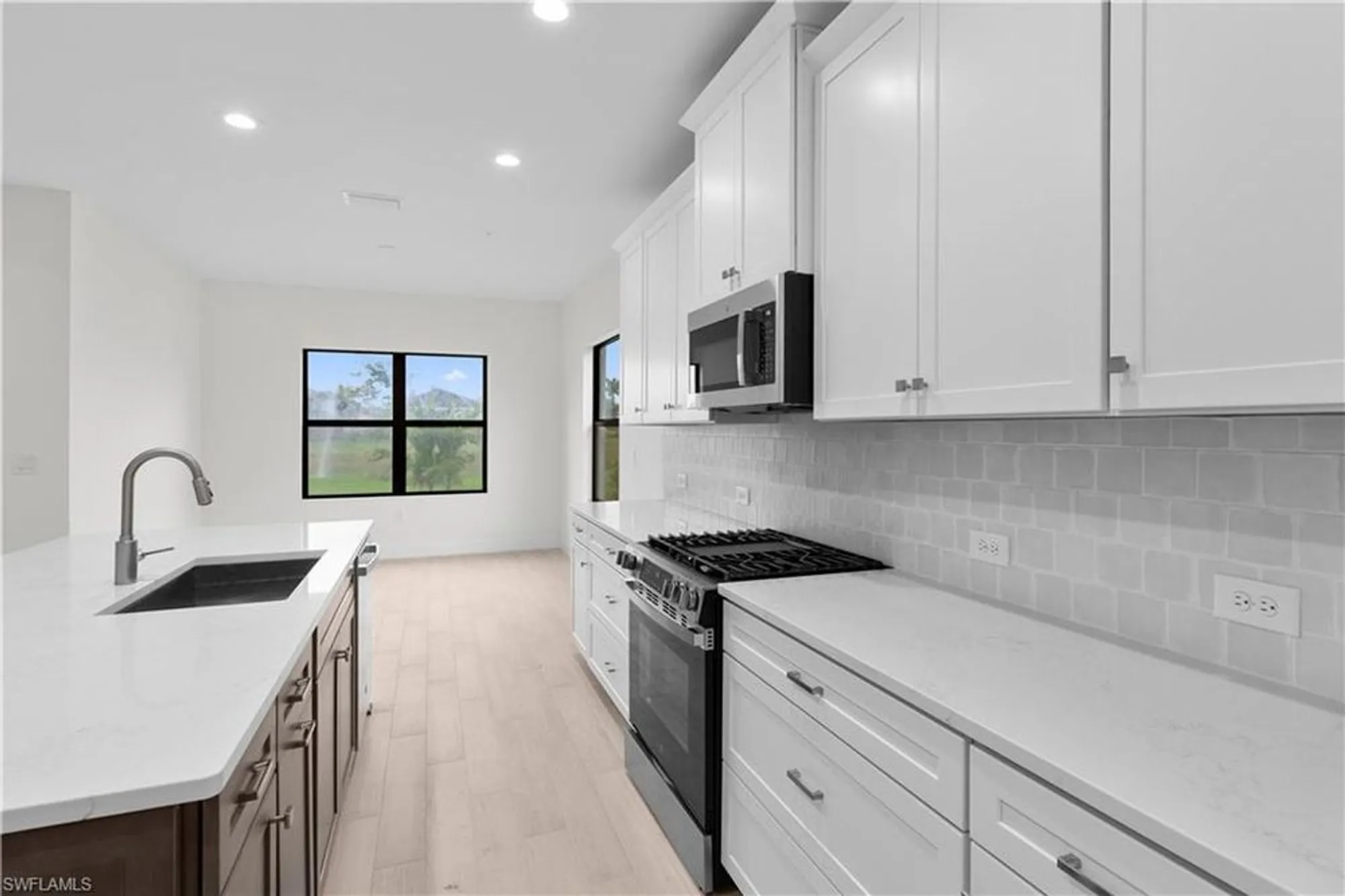 Property Slideshow image 14 of 33 | 13617 heritage preserve dr, Fort Myers, FL, 33905