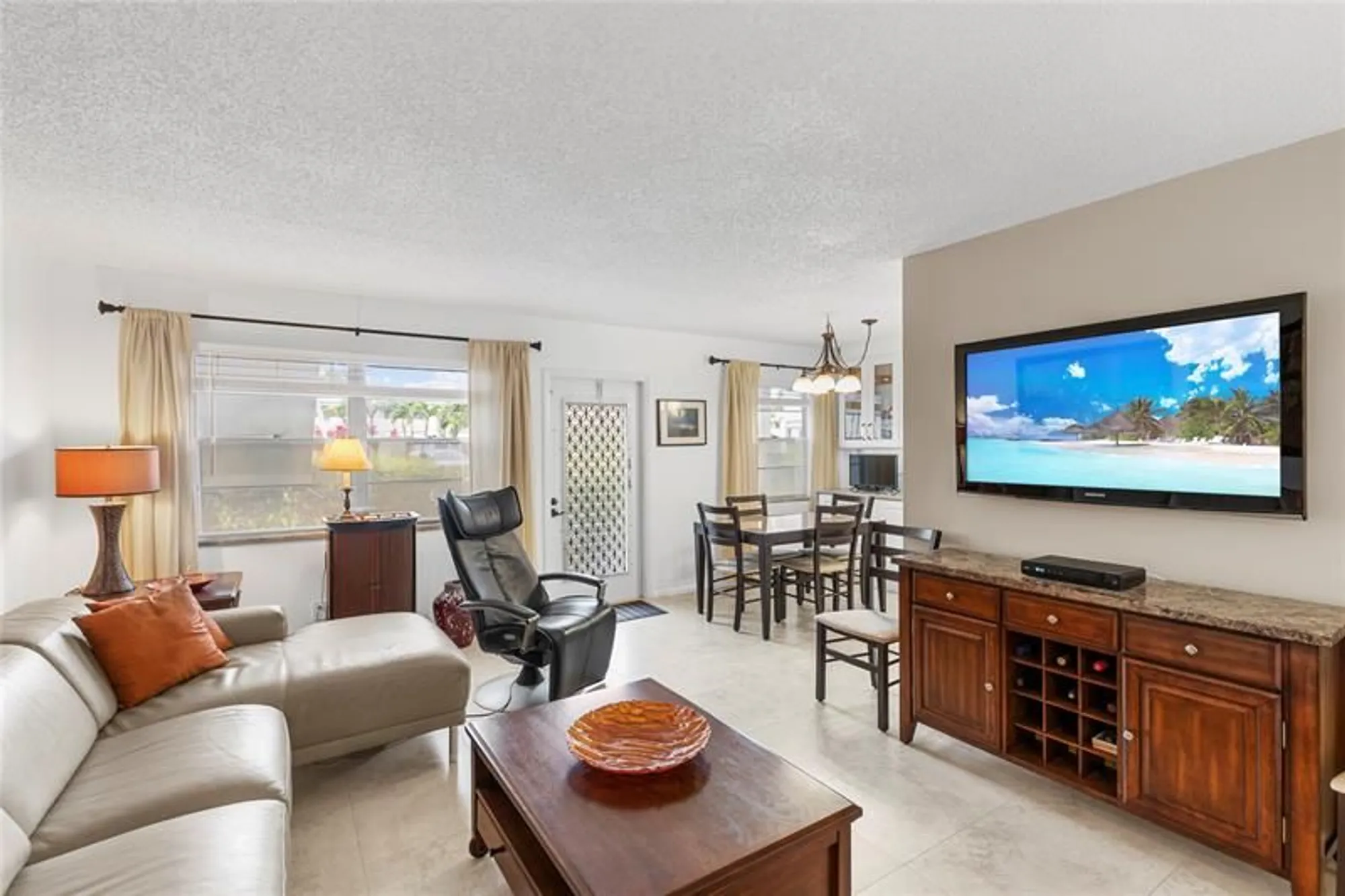 Property Slideshow image 14 of 60 | 210 oakridge n # 210, Deerfield Beach, FL, 33442