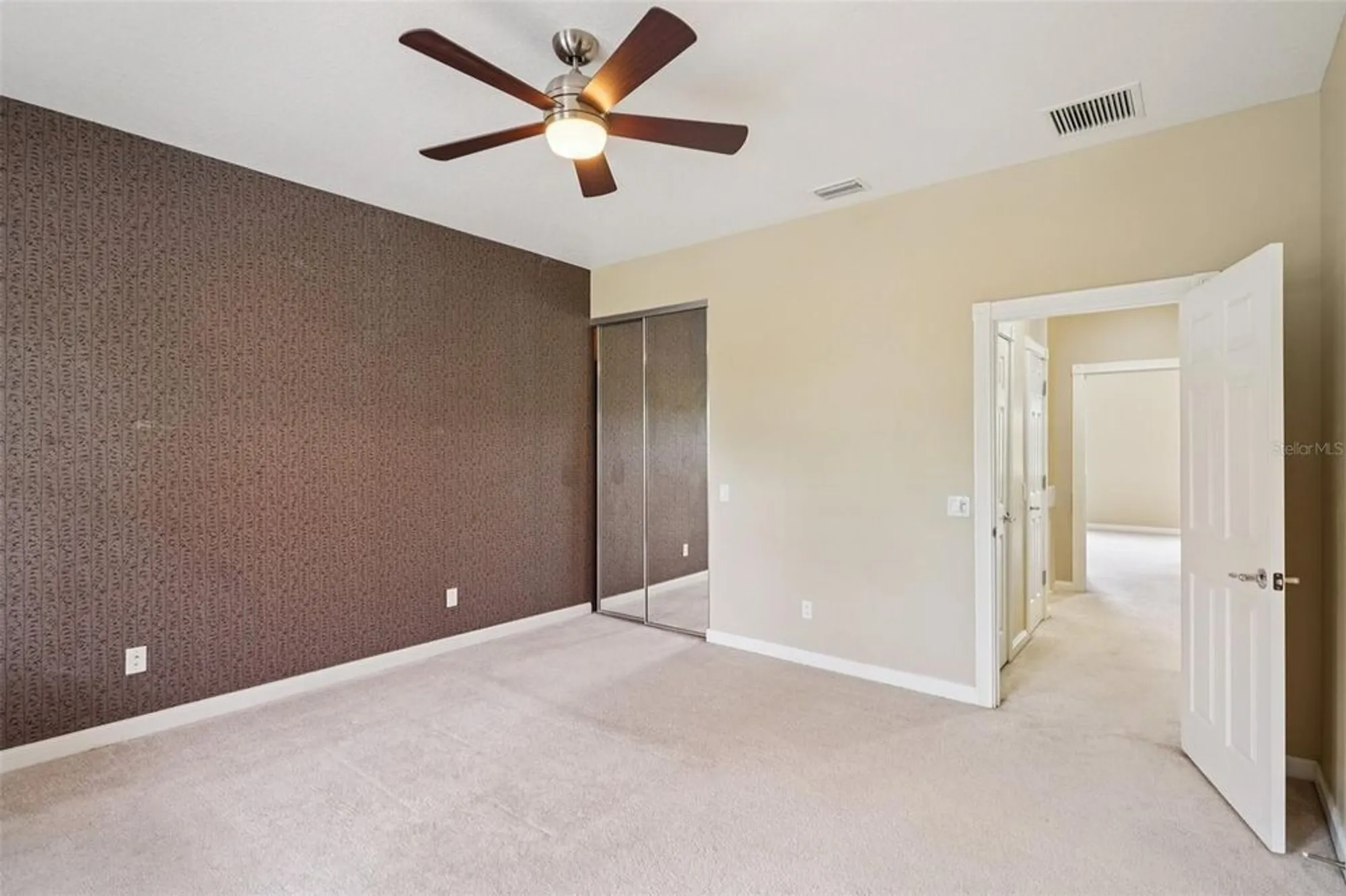 Property Slideshow image 22 of 59 | 8430 leatherleaf ln, Orlando, FL, 32827