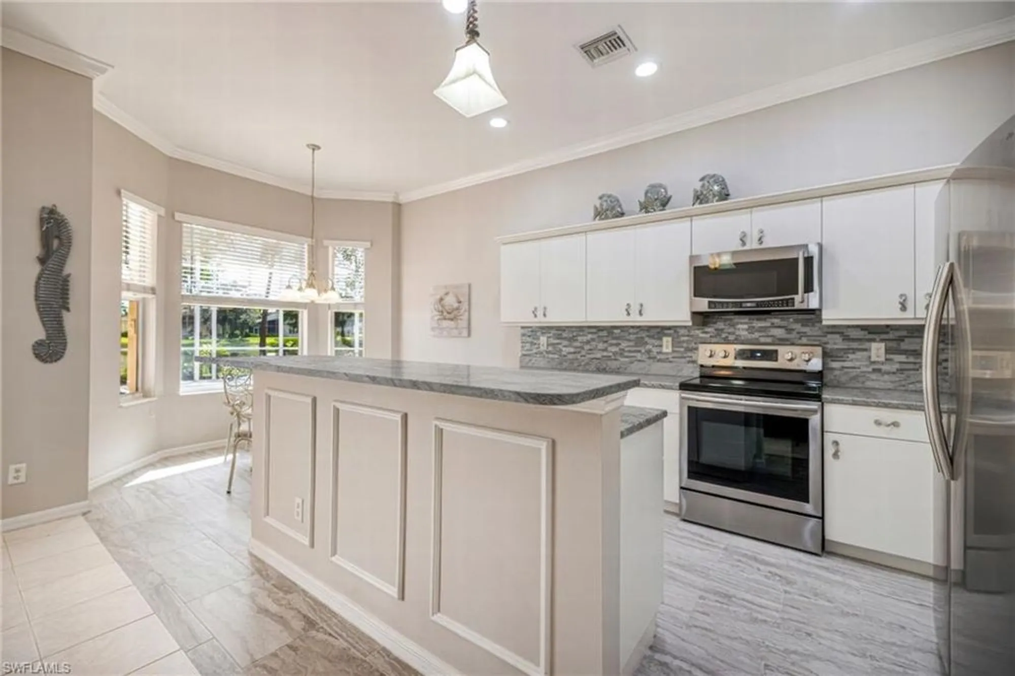 Property Slideshow image 32 of 50 | 9011 springview loop, Estero, FL, 33928