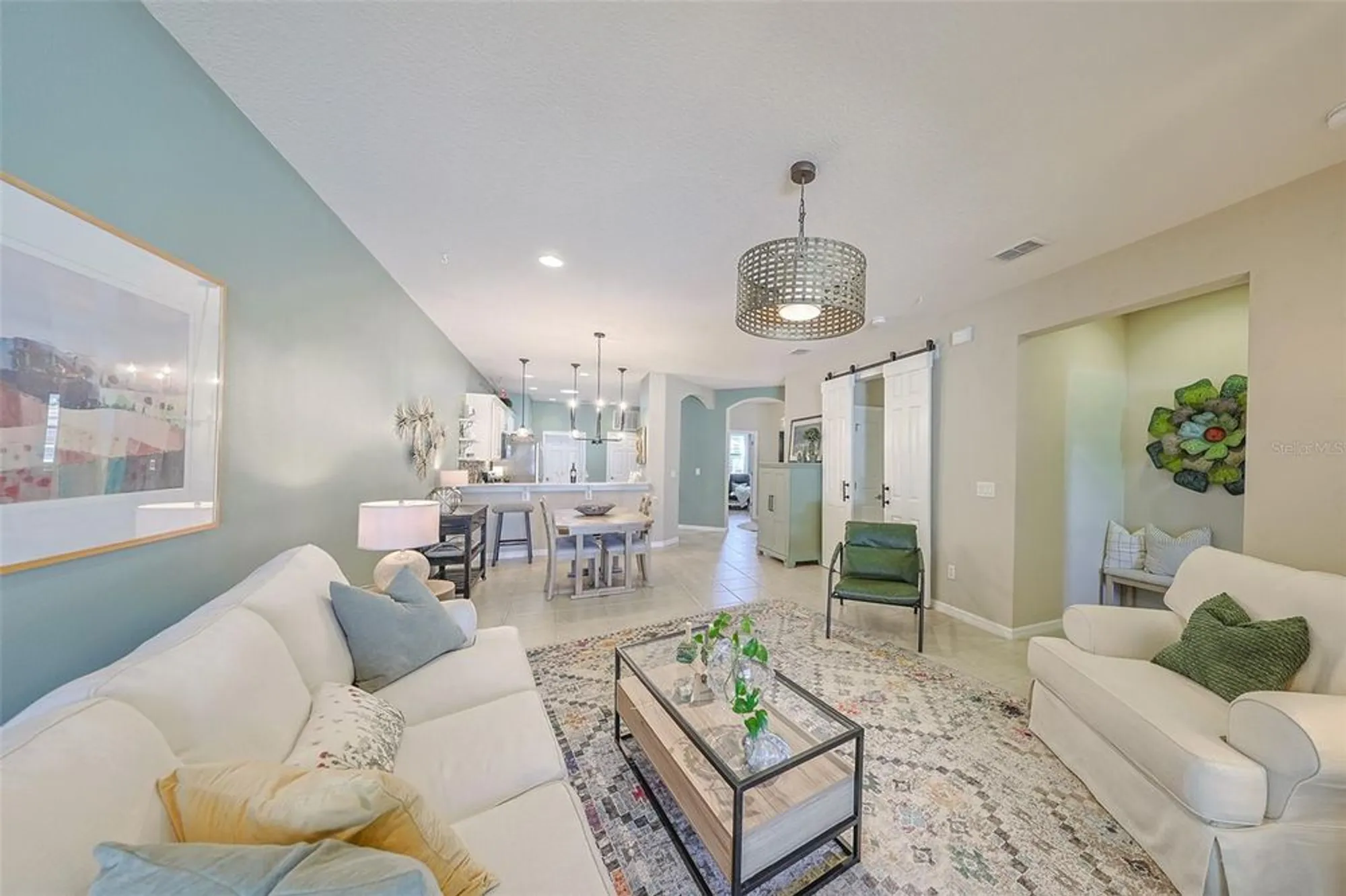 Property Slideshow image 20 of 70 | 329 bluewater falls ct, Apollo Beach, FL, 33572